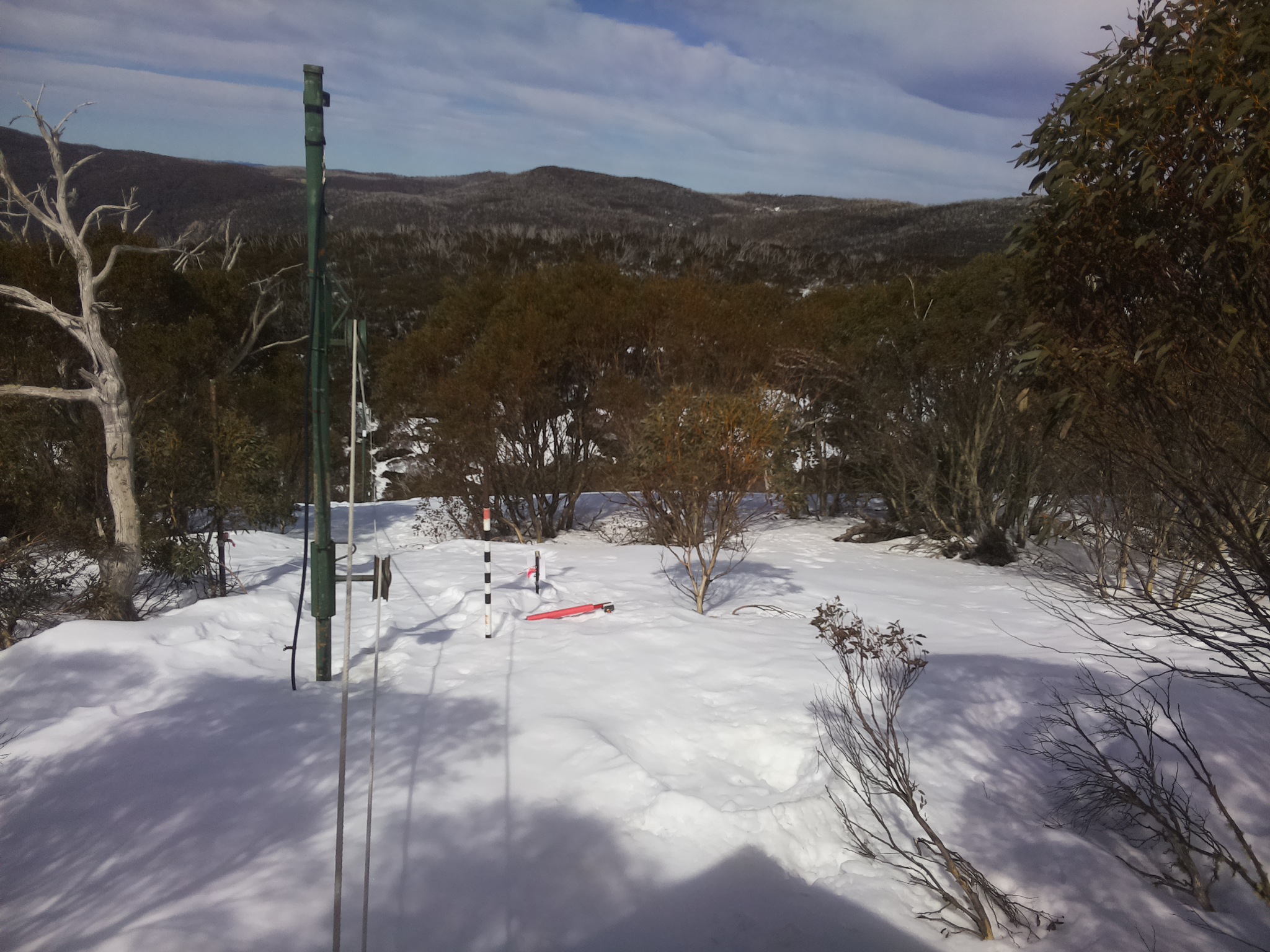 Bogong Web Cam 12:30pm Monday 25th of August 2025