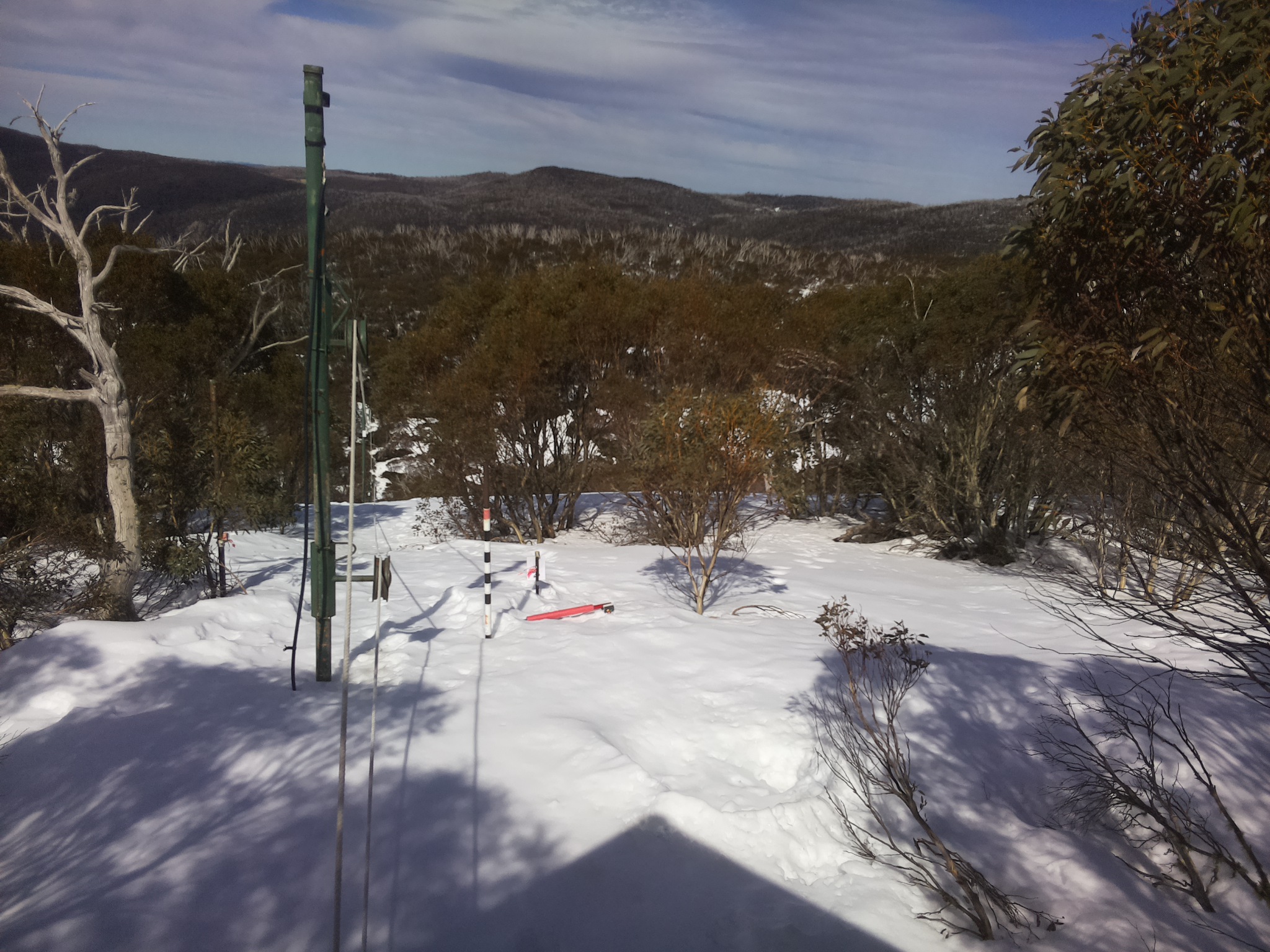 Bogong Web Cam 12:50pm Monday 25th of August 2025