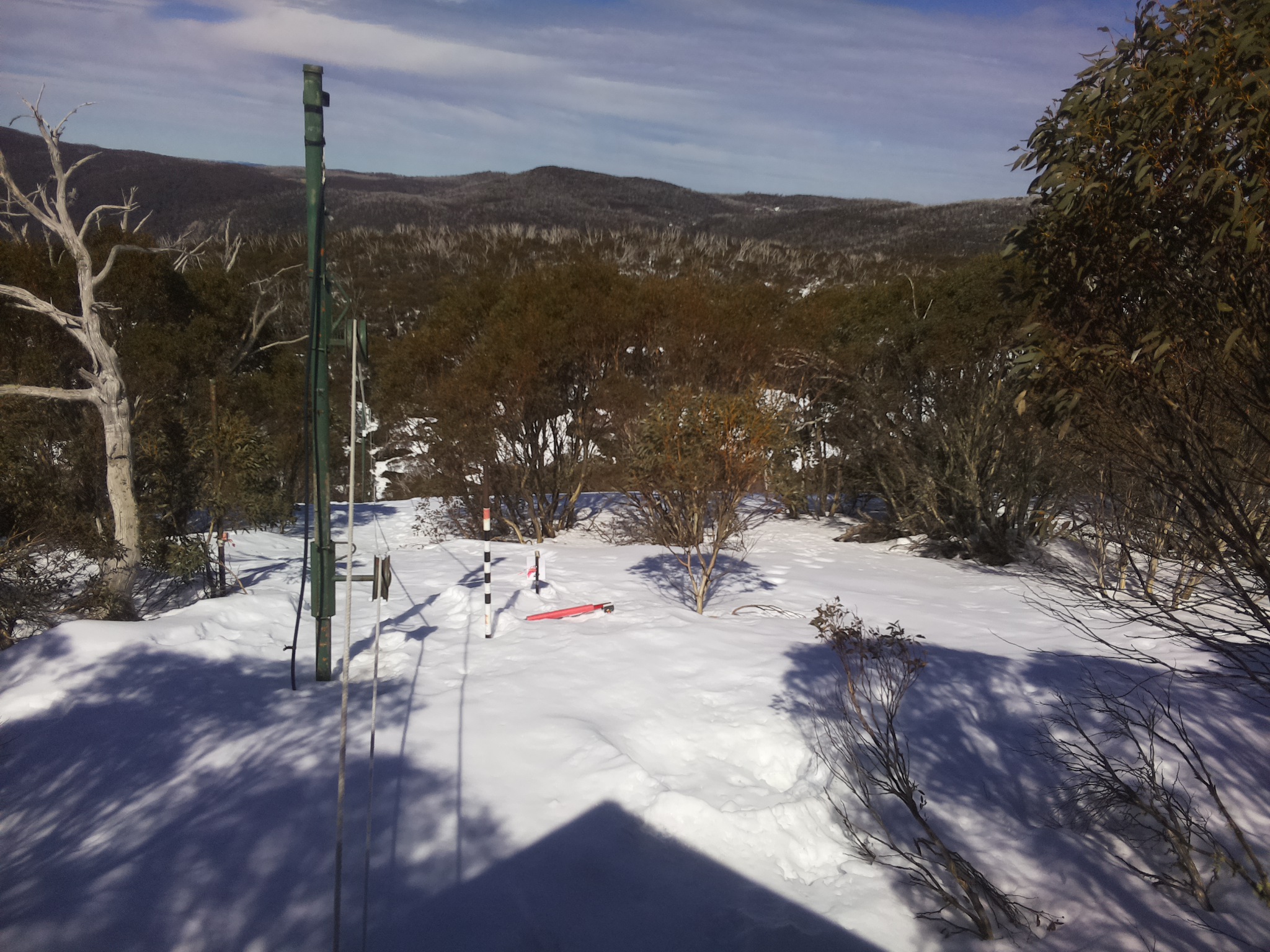 Bogong Web Cam 1:00pm Monday 25th of August 2025