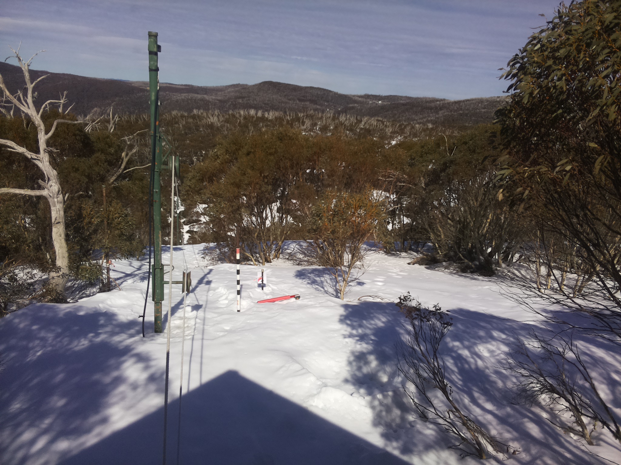Bogong Web Cam 1:30pm Monday 25th of August 2025