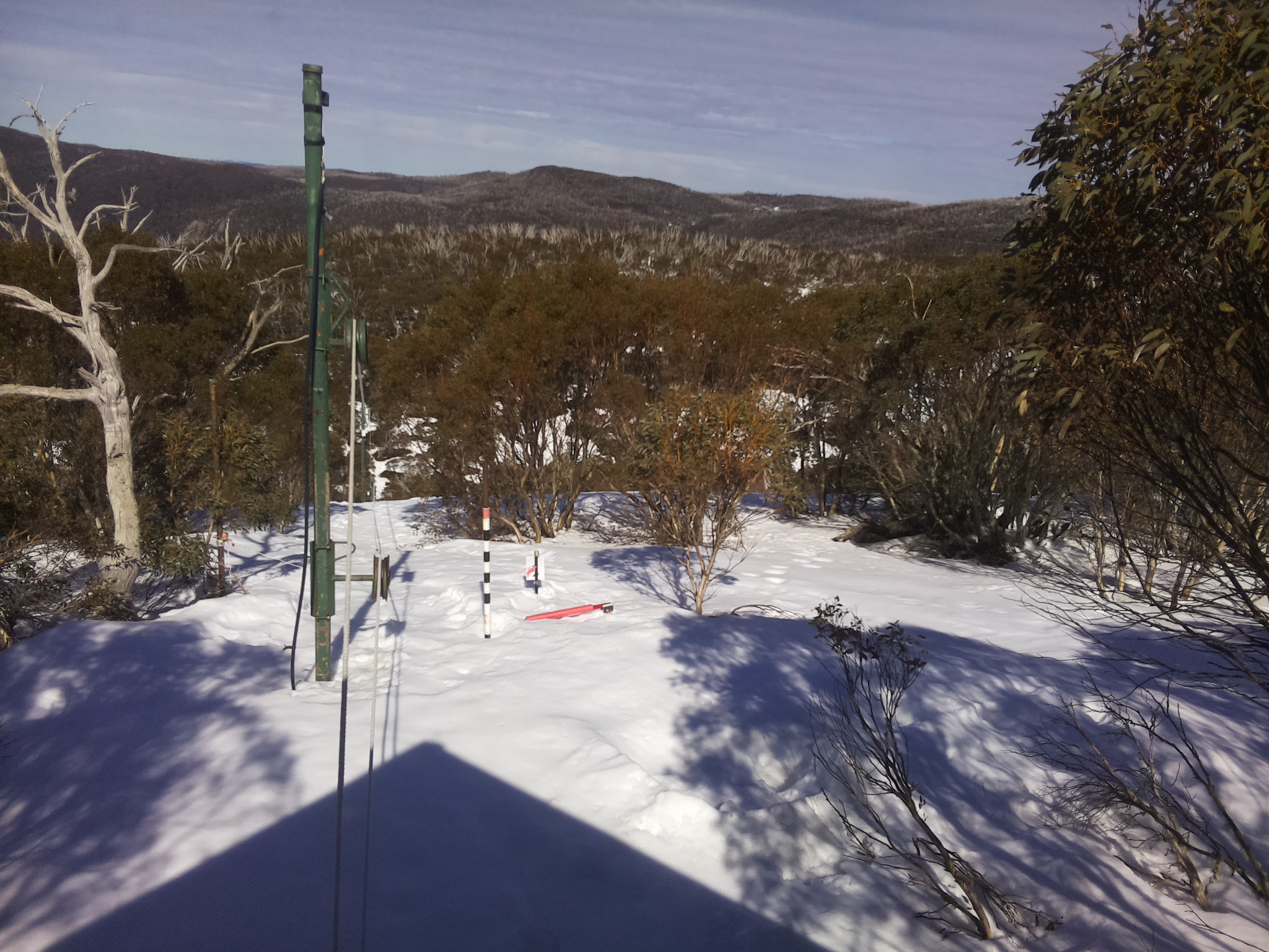 Bogong Web Cam 1:40pm Monday 25th of August 2025