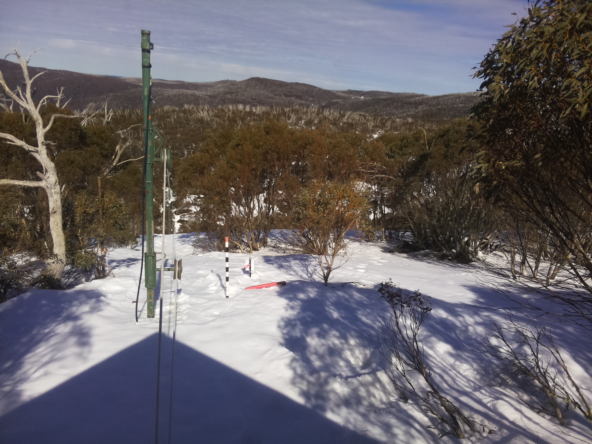 Bogong Web Cam 2:00pm Monday 25th of August 2025
