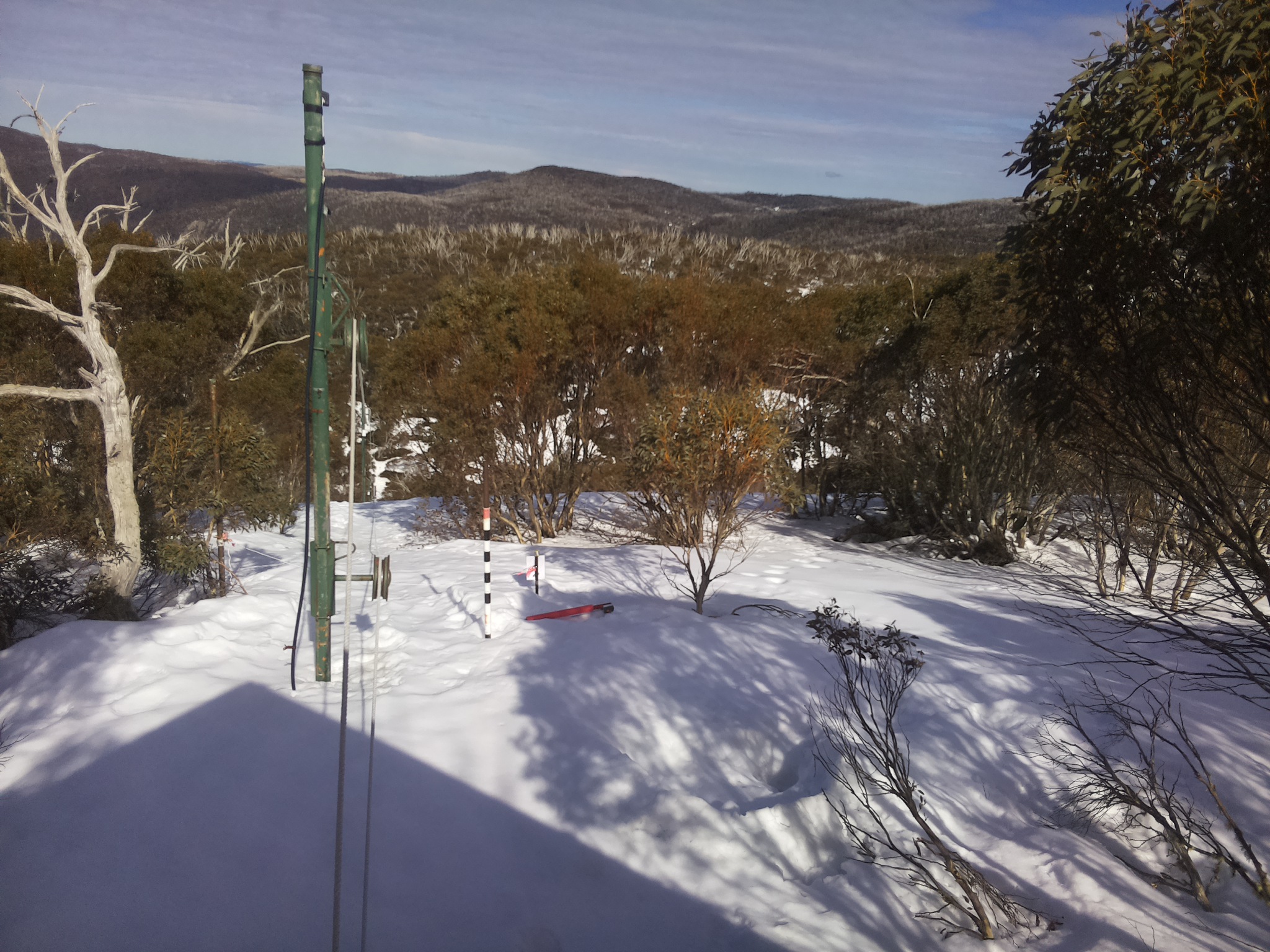 Bogong Web Cam 2:20pm Monday 25th of August 2025