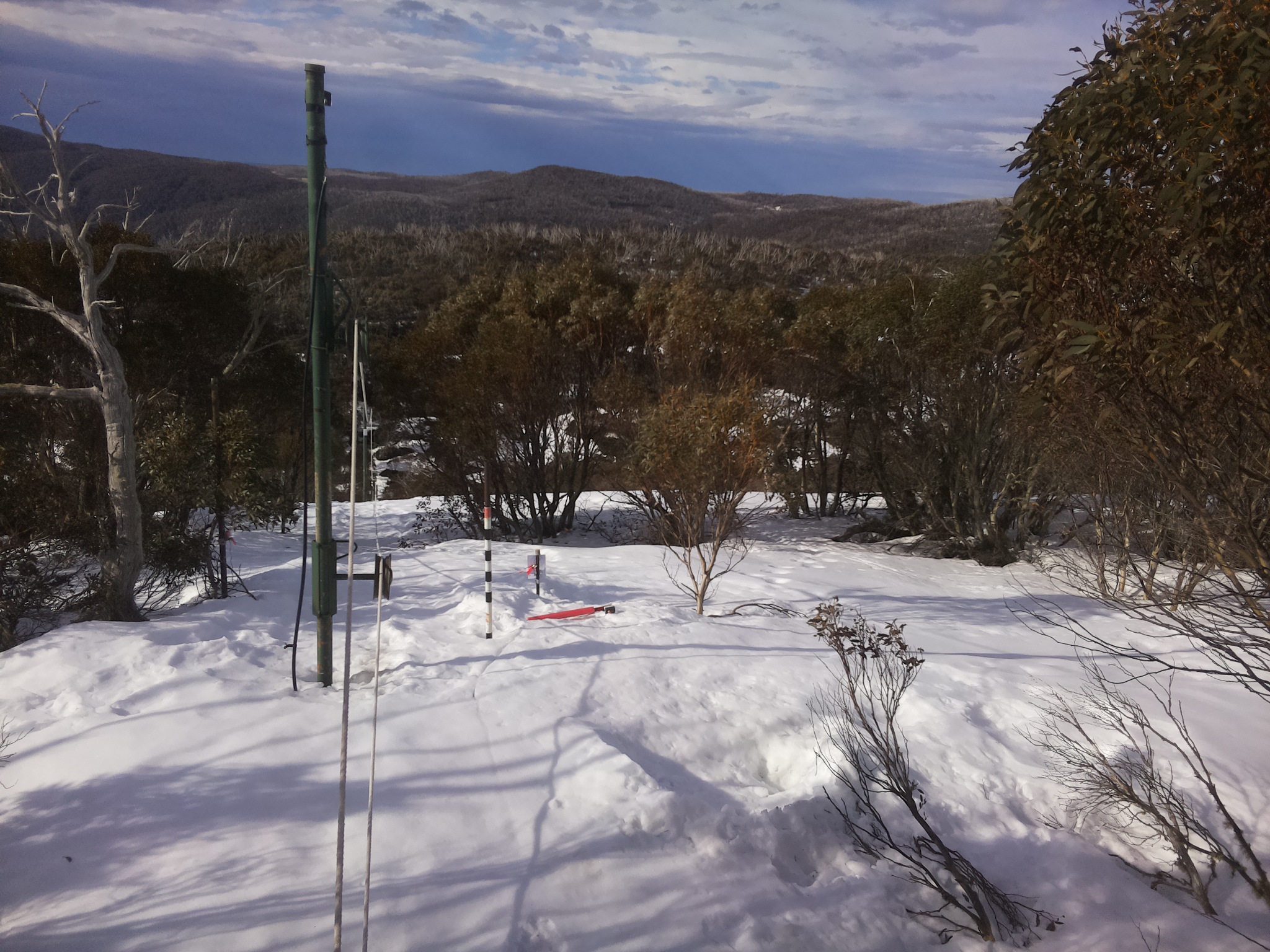 Bogong Web Cam 9:10am Tuesday 26th of August 2025
