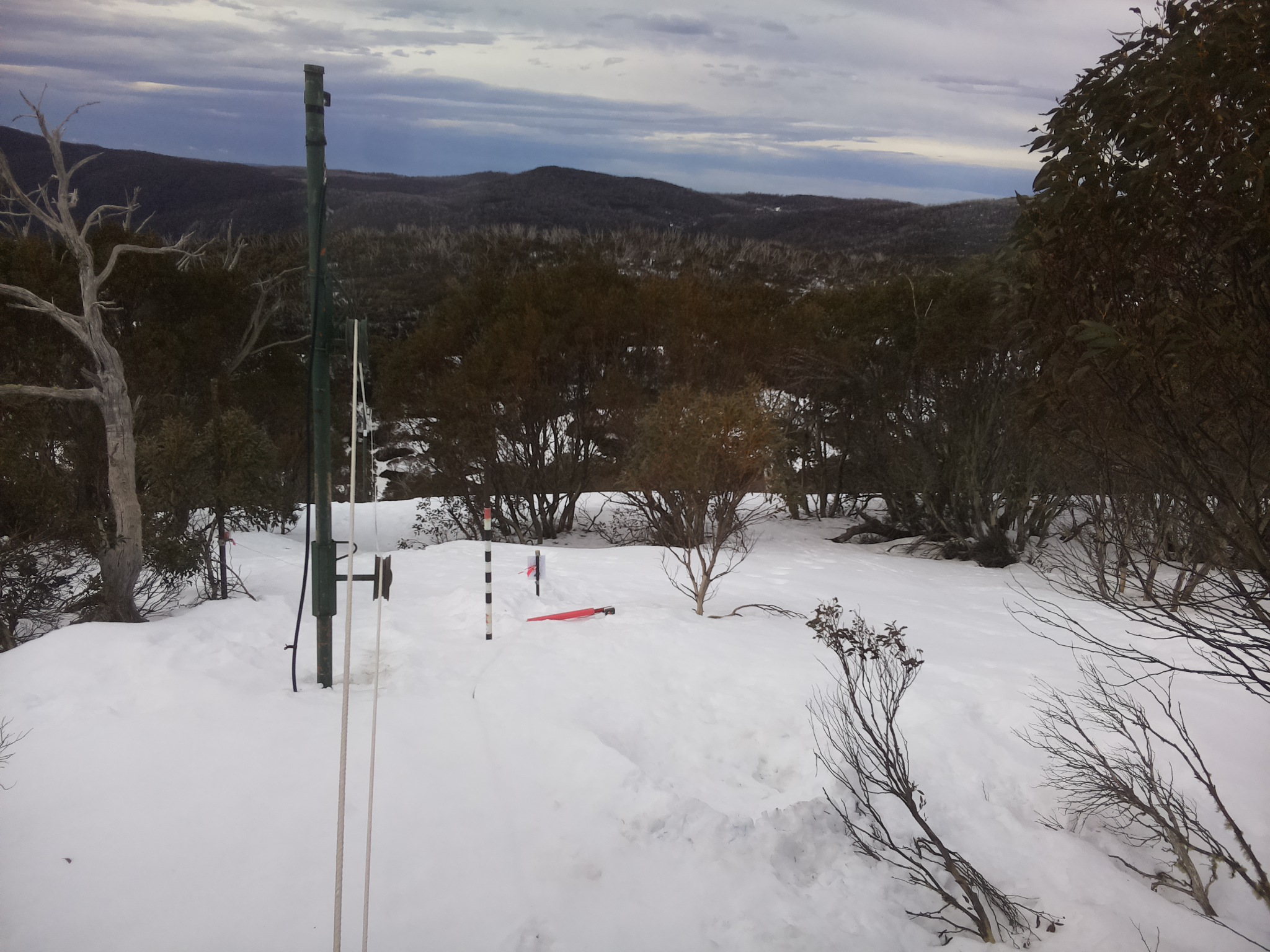 Bogong Web Cam 9:40am Tuesday 26th of August 2025