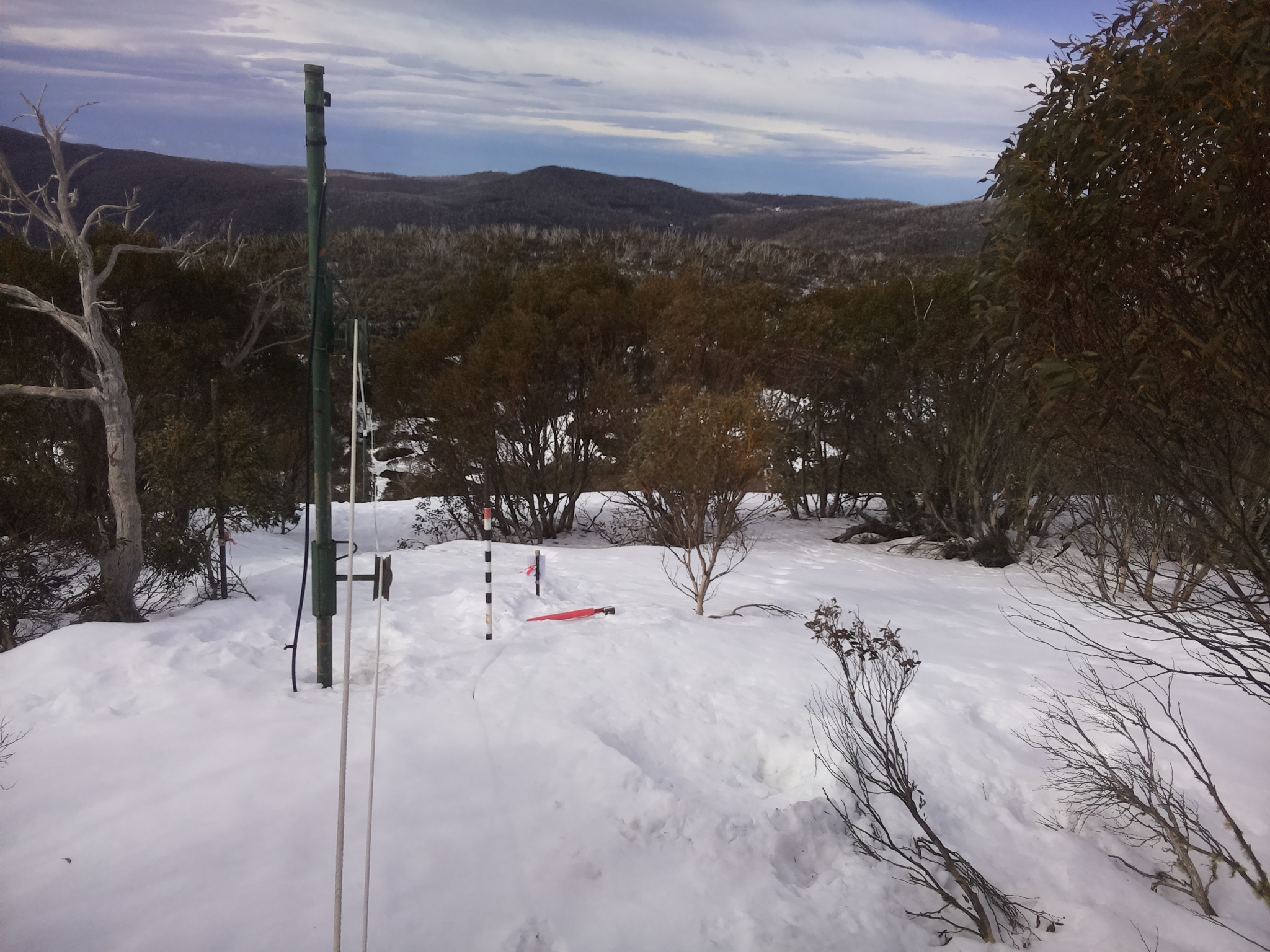 Bogong Web Cam 10:00am Tuesday 26th of August 2025