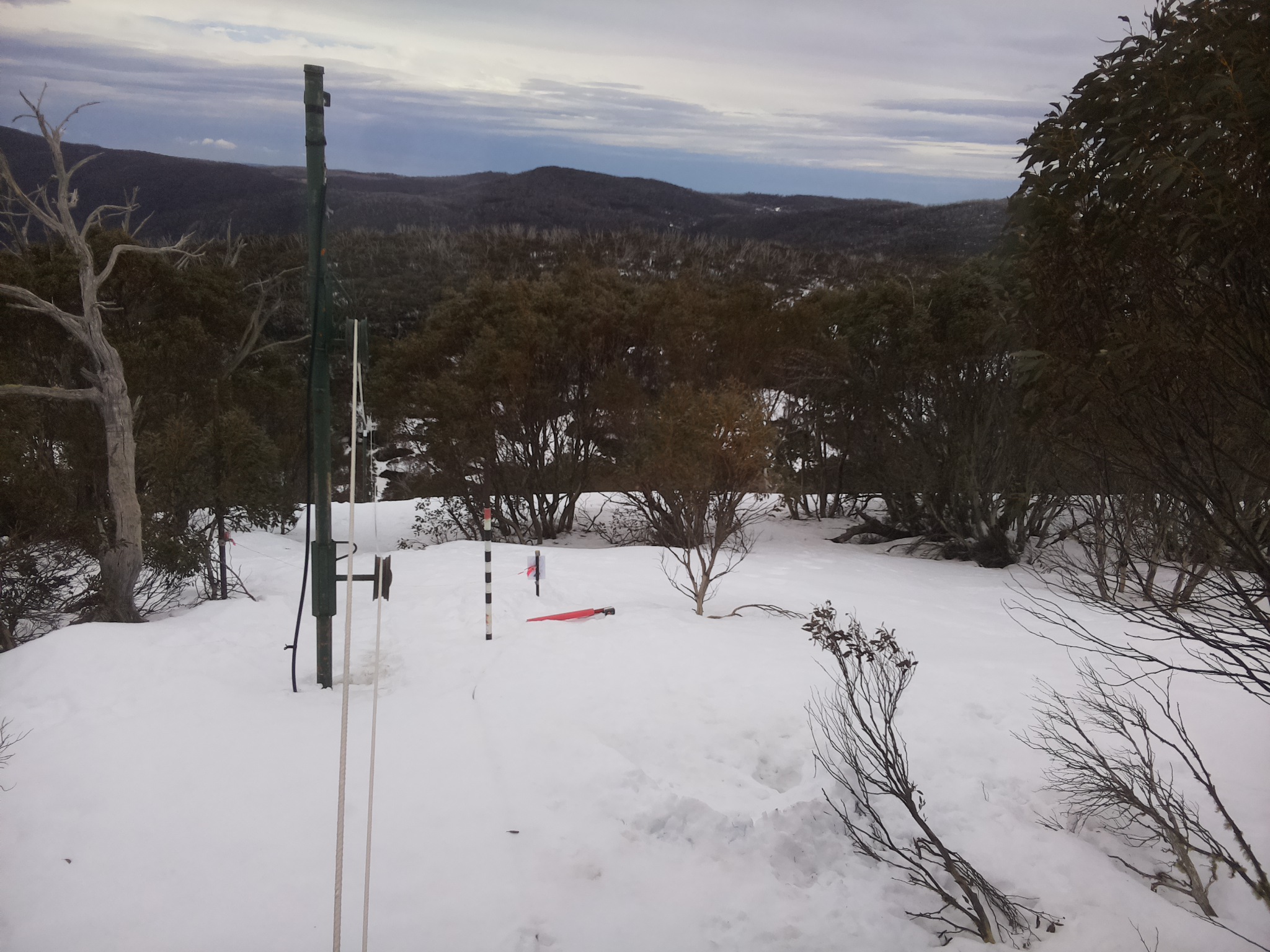 Bogong Web Cam 10:20am Tuesday 26th of August 2025