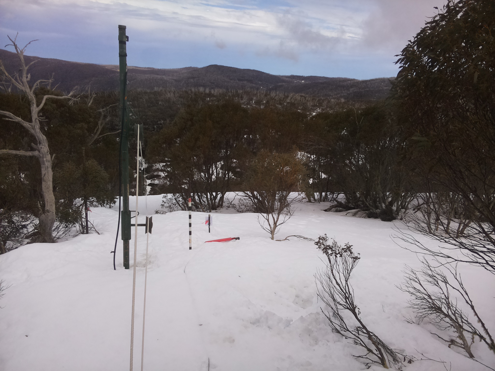 Bogong Web Cam 1:10pm Tuesday 26th of August 2025