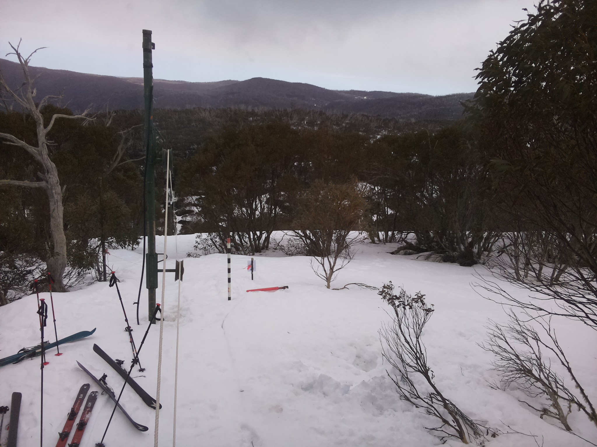 Bogong Web Cam 2:00pm Tuesday 26th of August 2025