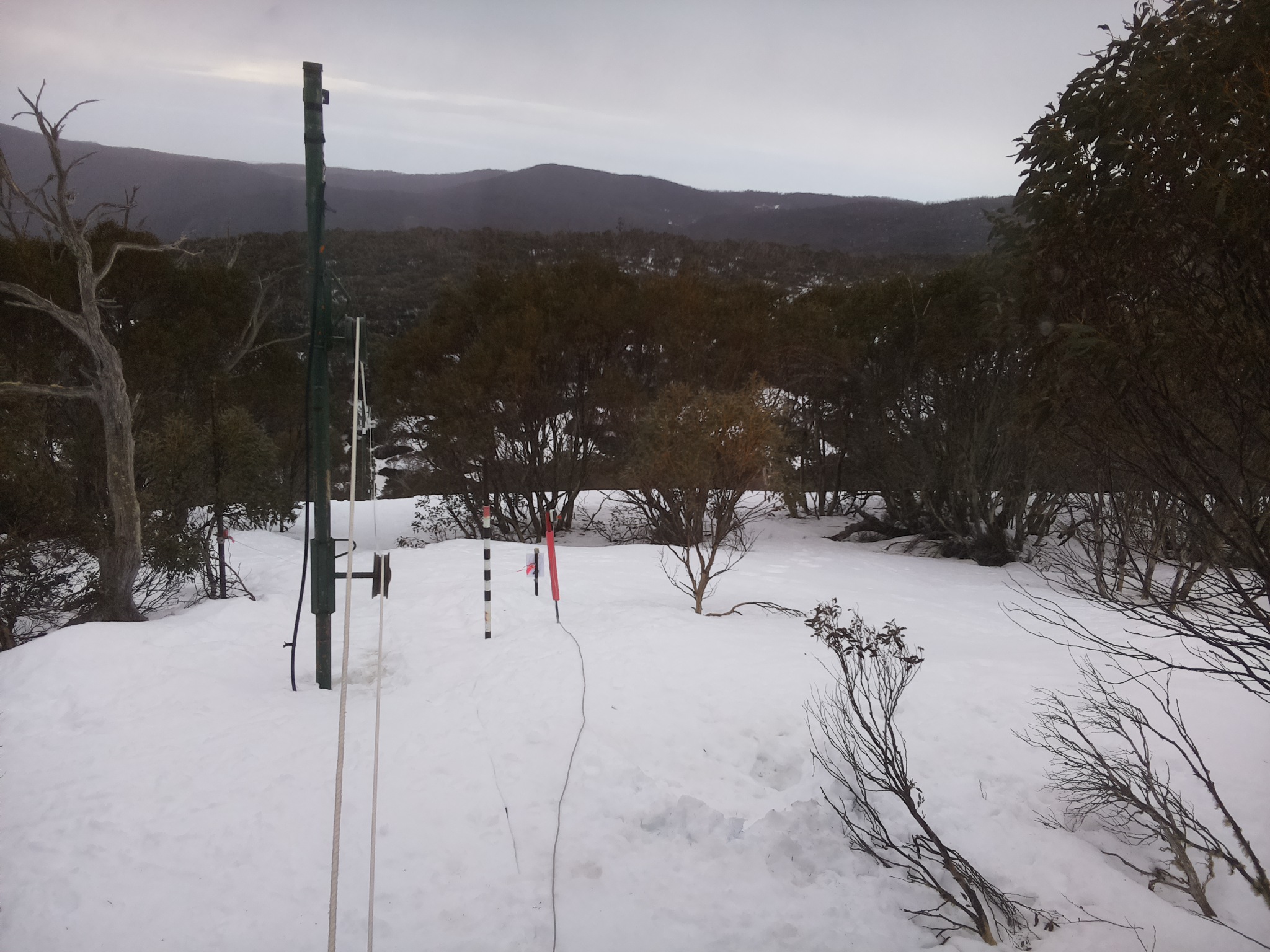 Bogong Web Cam 3:00pm Tuesday 26th of August 2025