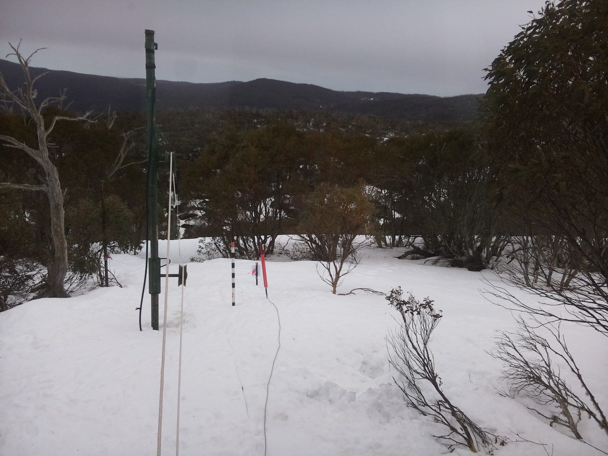 Bogong Web Cam 3:20pm Tuesday 26th of August 2025