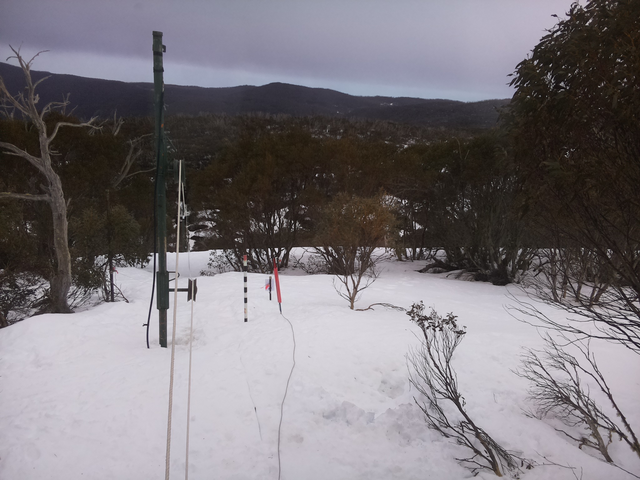 Bogong Web Cam 3:40pm Tuesday 26th of August 2025