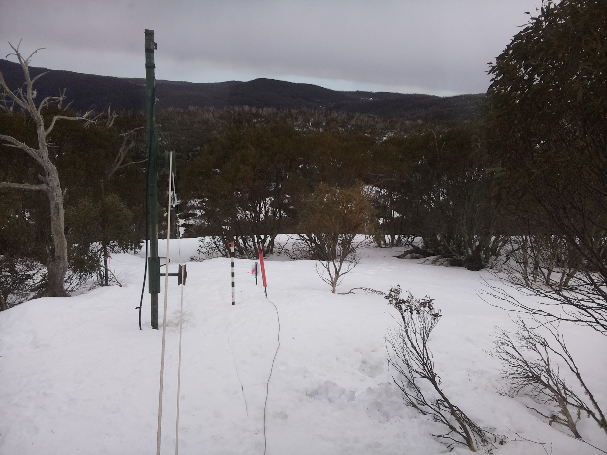 Bogong Web Cam 4:00pm Tuesday 26th of August 2025