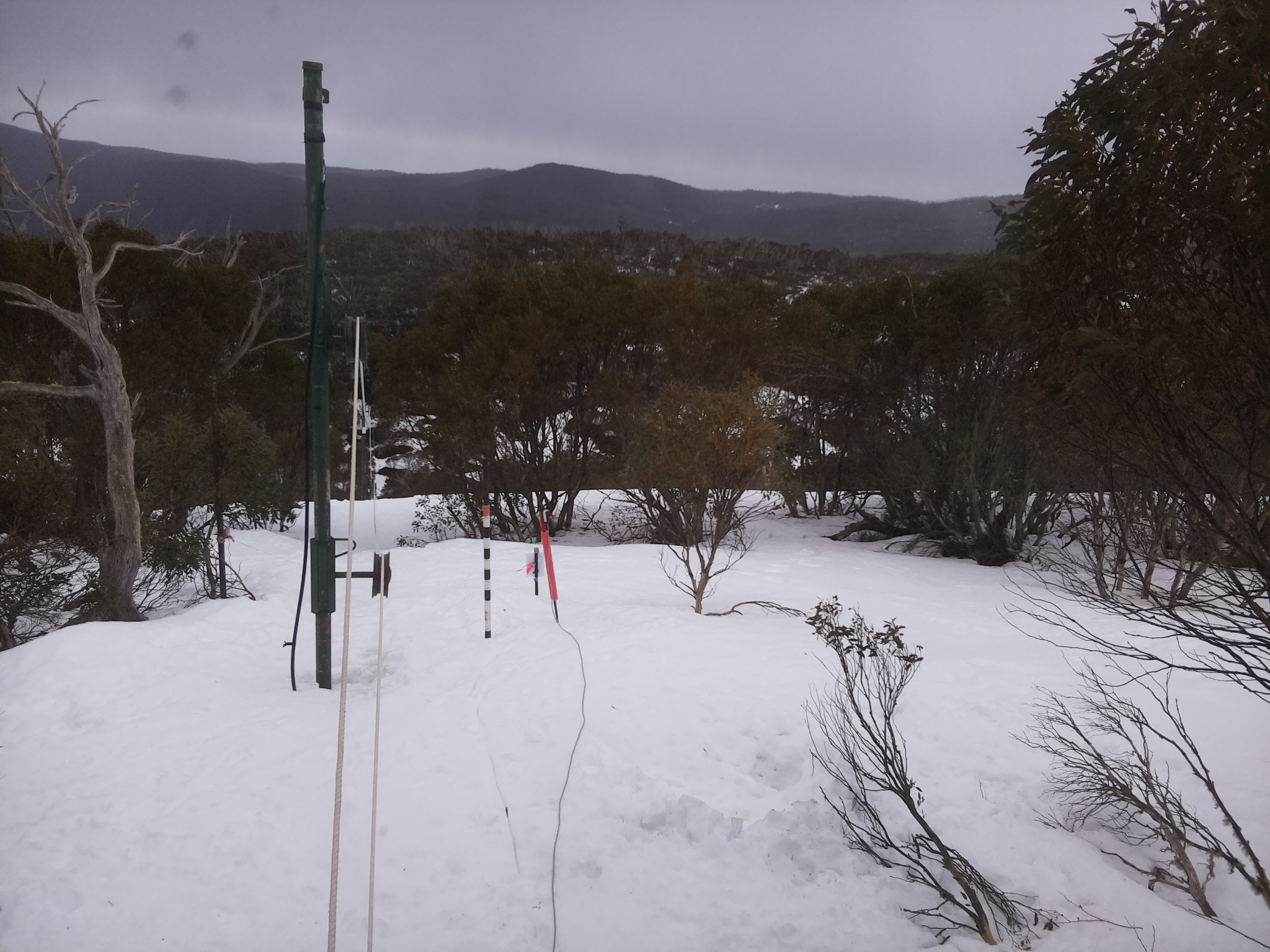 Bogong Web Cam 4:20pm Tuesday 26th of August 2025