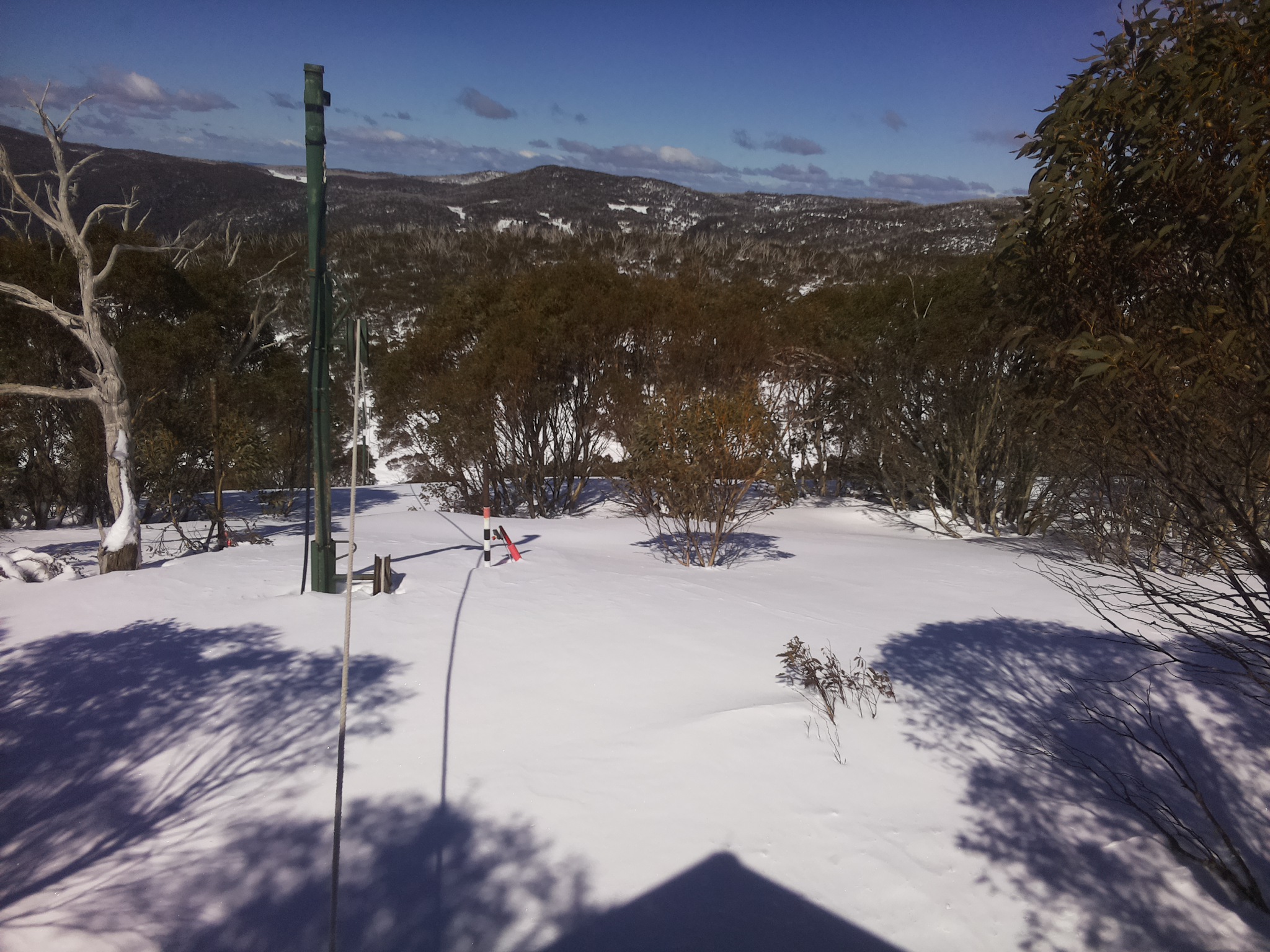 Bogong Web Cam 12:30pm Sunday 31st of August 2025