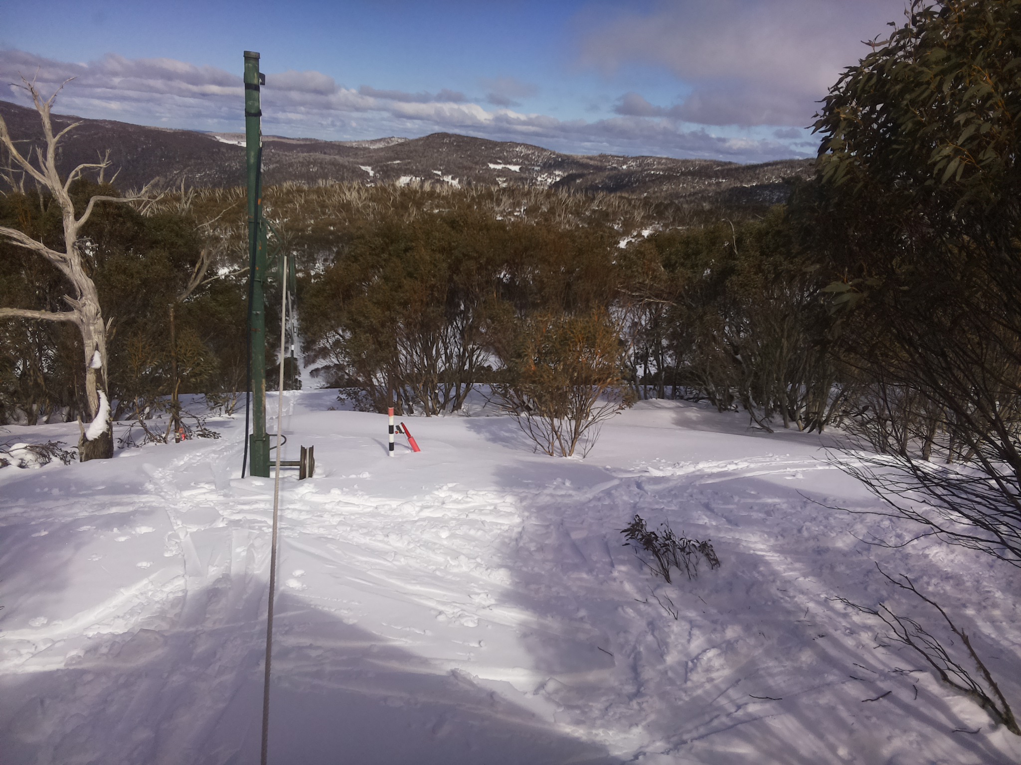Bogong Web Cam 2:00pm Sunday 31st of August 2025