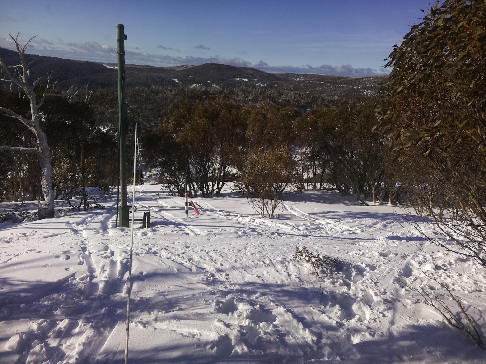 Bogong Web Cam 8:20am Monday 1st of September 2025