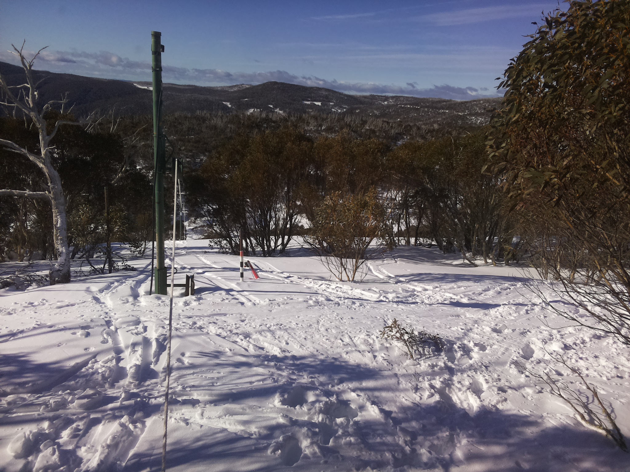 Bogong Web Cam 8:40am Monday 1st of September 2025