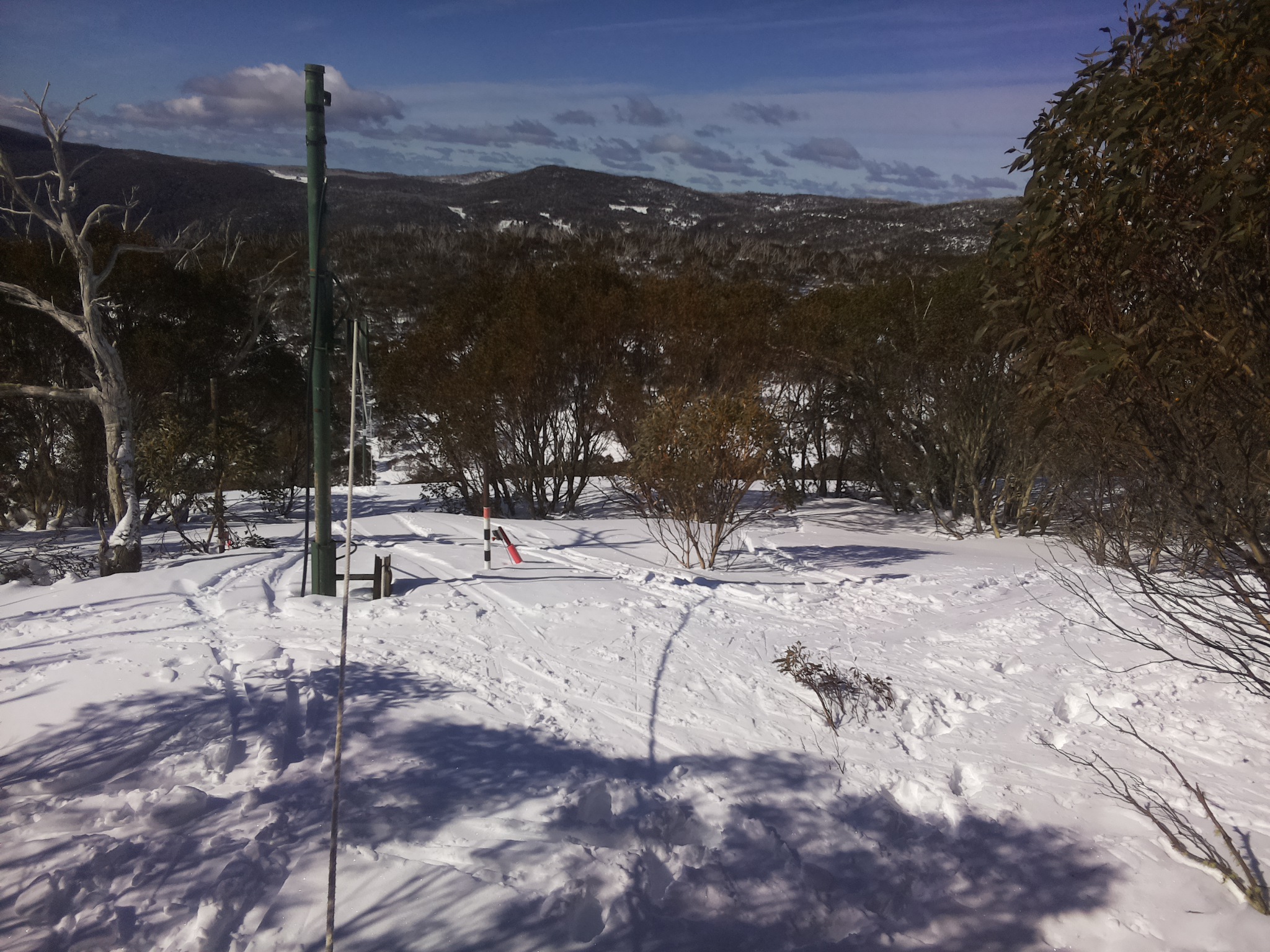 Bogong Web Cam 10:00am Monday 1st of September 2025