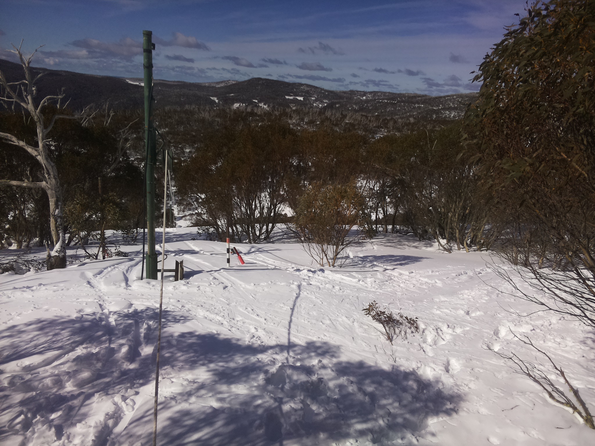 Bogong Web Cam 10:20am Monday 1st of September 2025