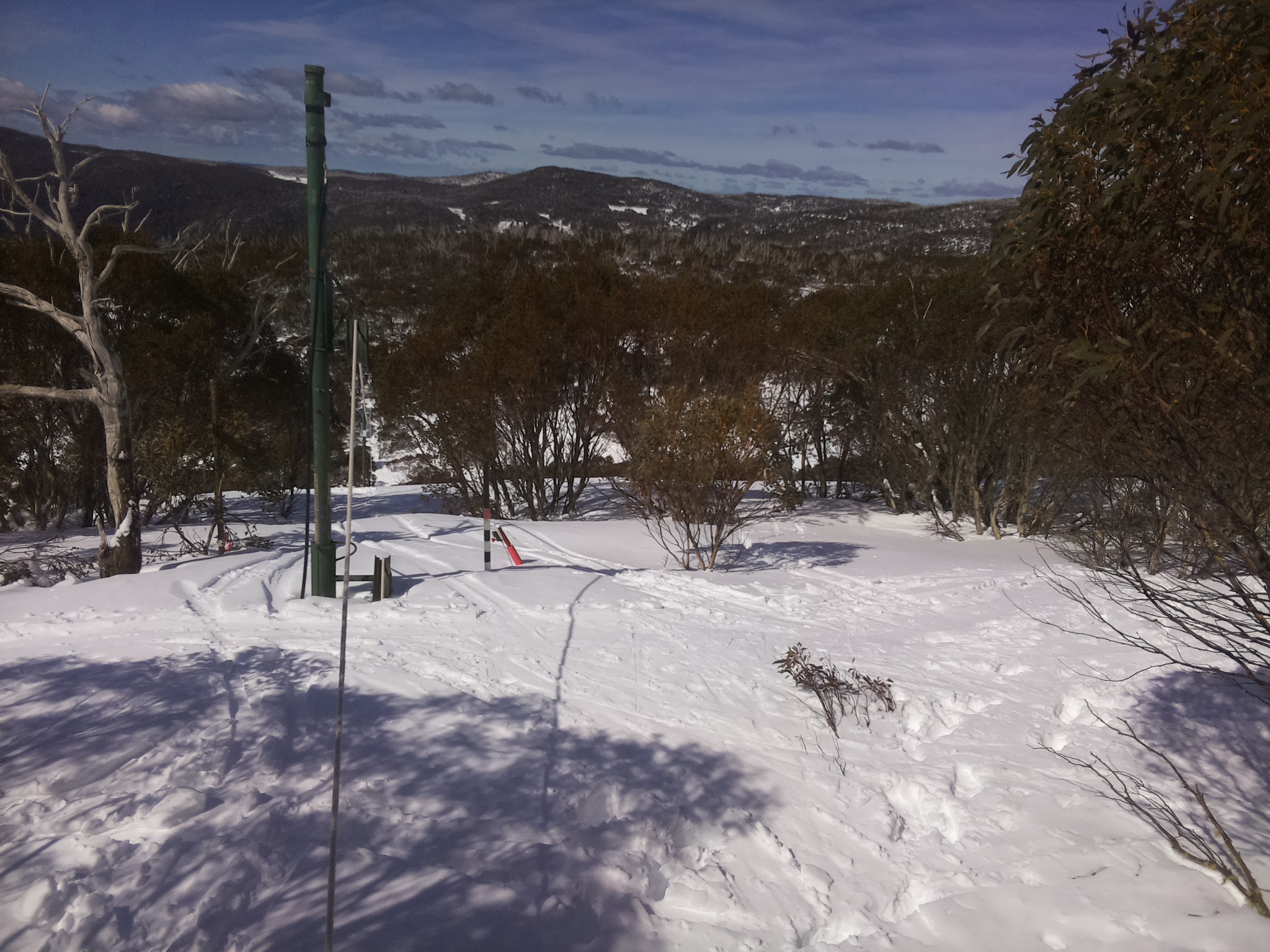 Bogong Web Cam 11:00am Monday 1st of September 2025