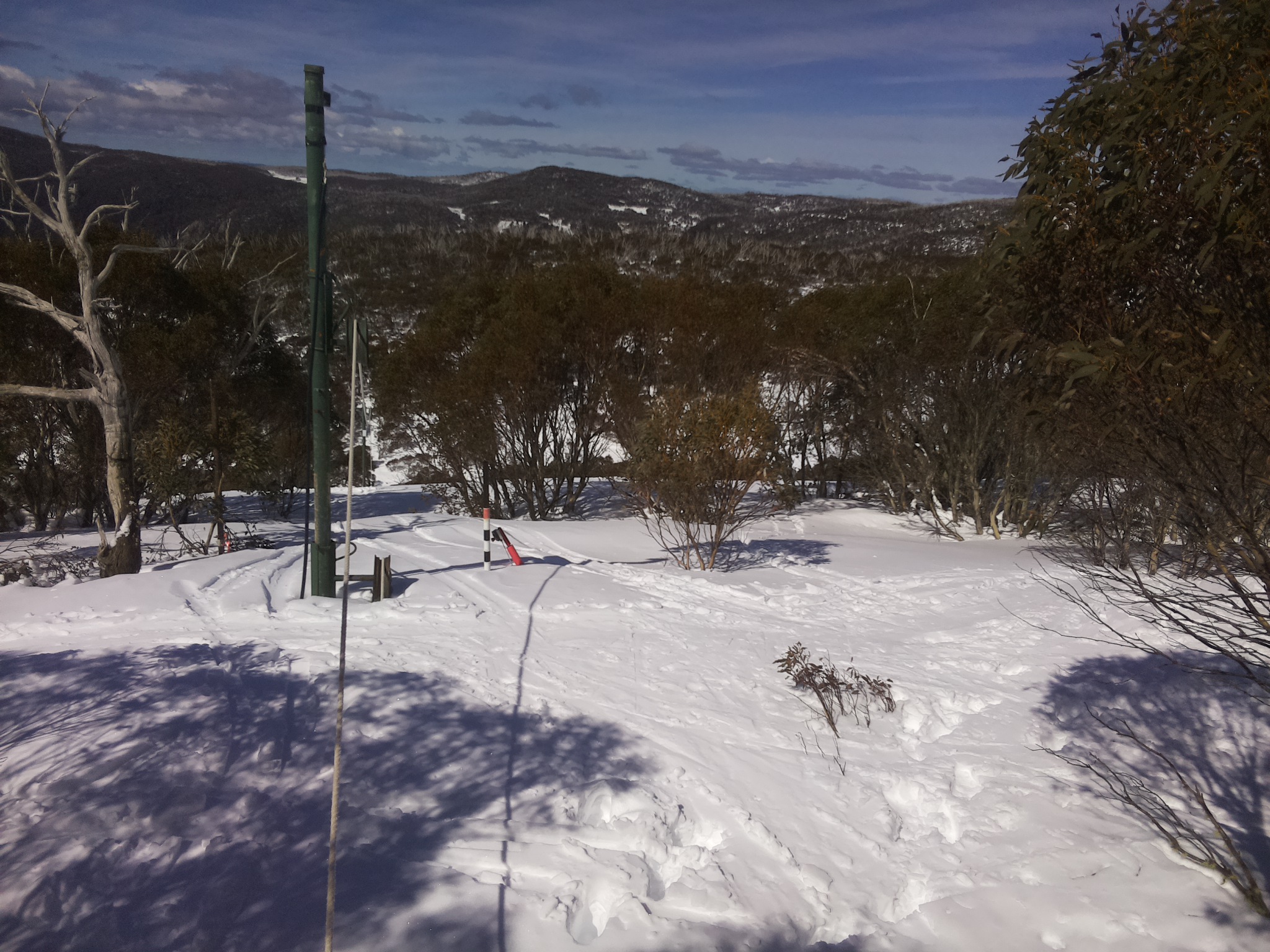 Bogong Web Cam 11:30am Monday 1st of September 2025