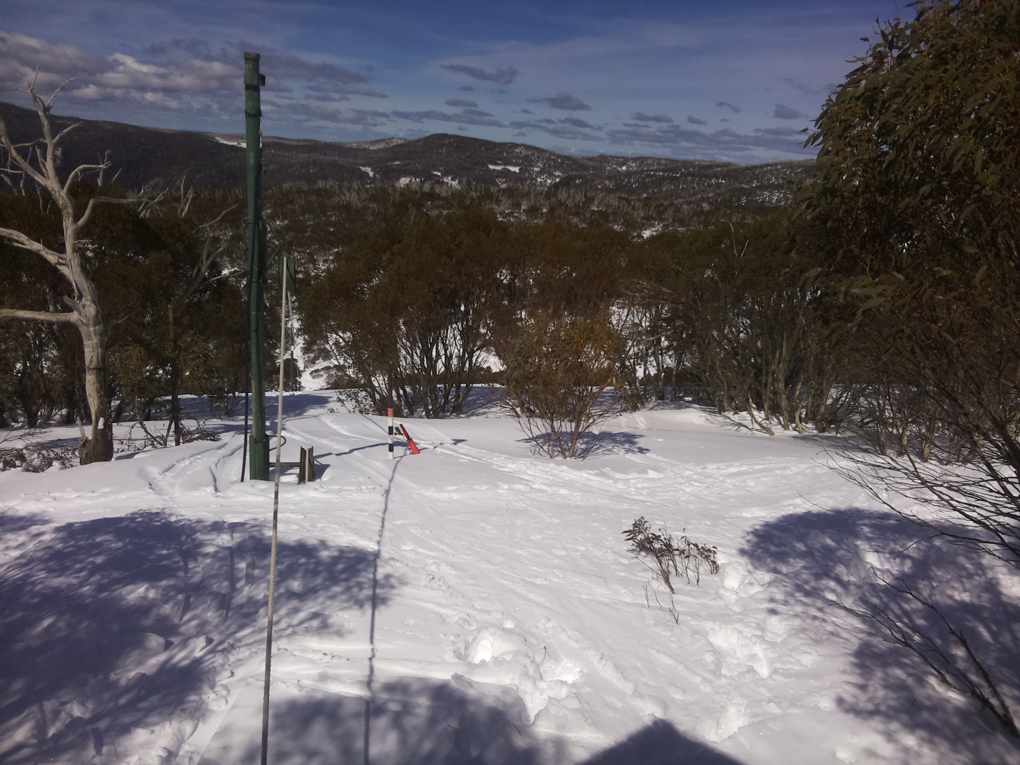 Bogong Web Cam 12:10pm Monday 1st of September 2025