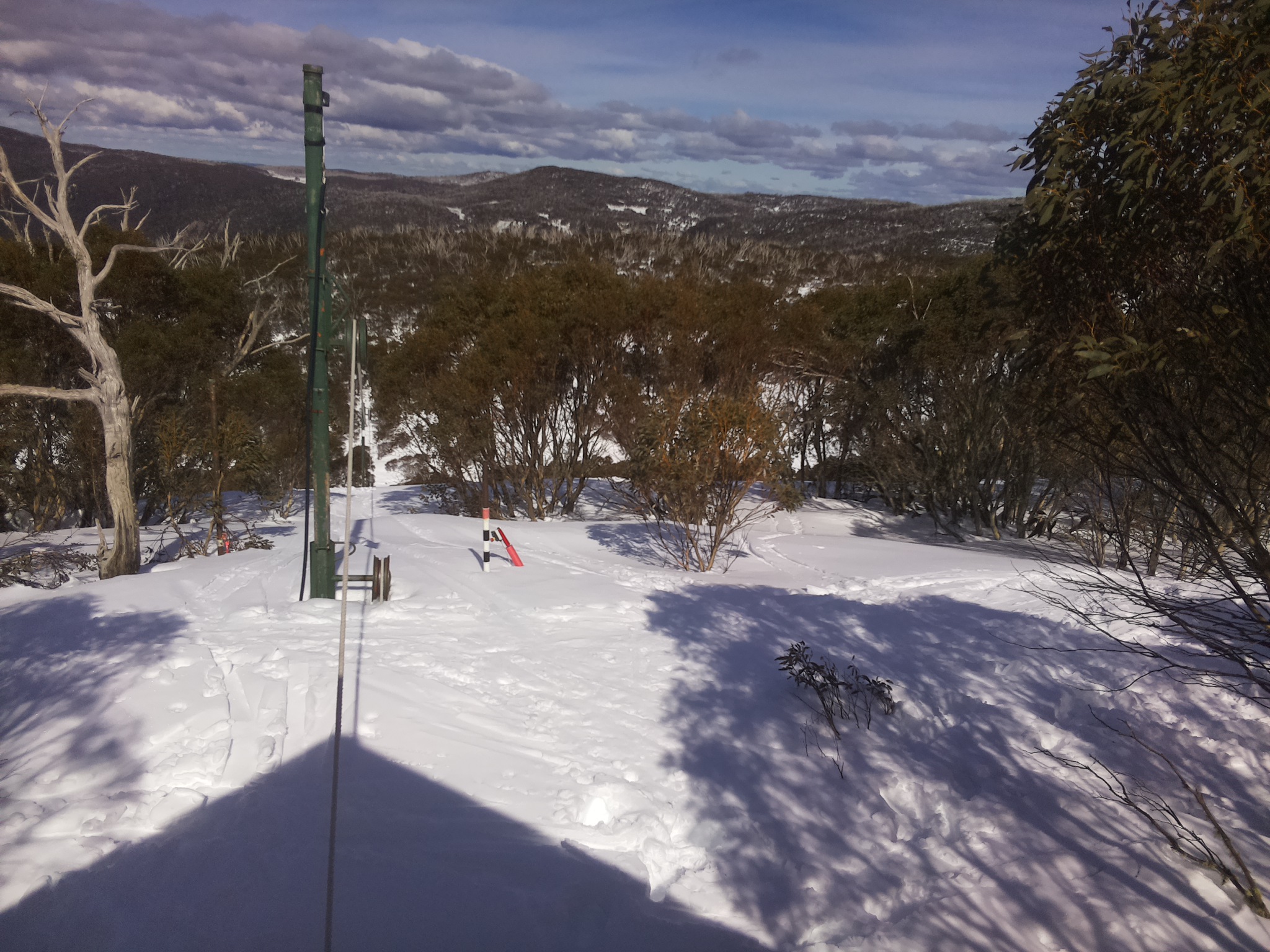 Bogong Web Cam 1:50pm Monday 1st of September 2025