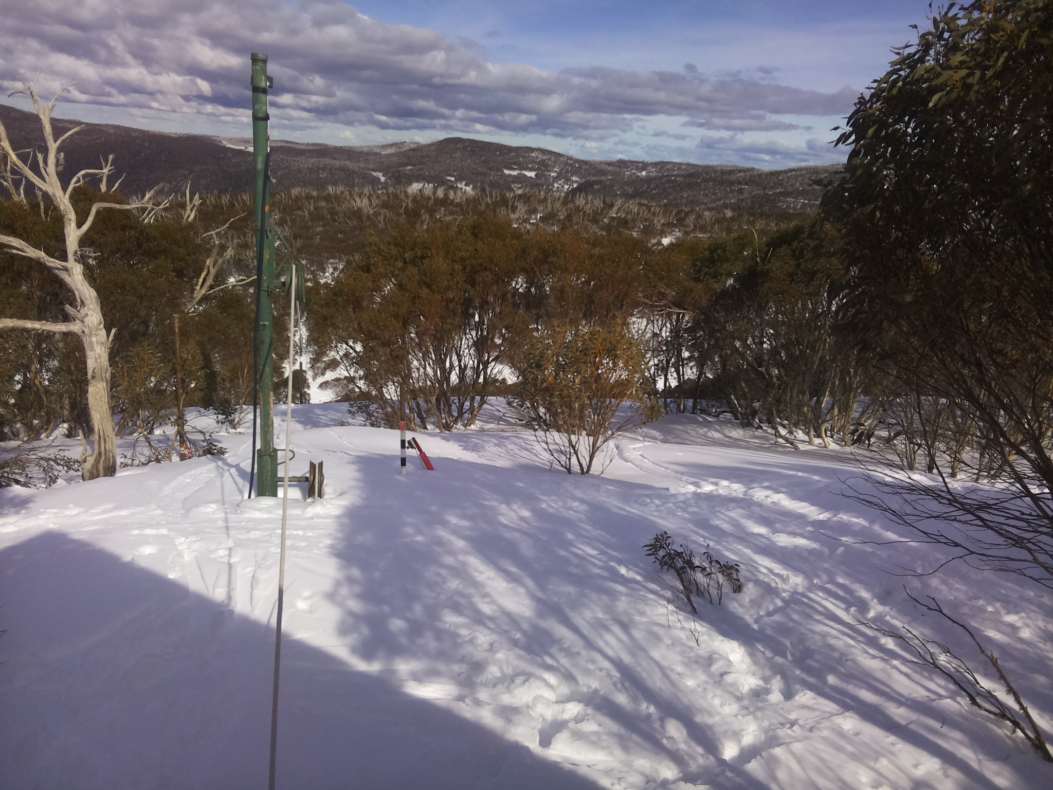 Bogong Web Cam 2:50pm Monday 1st of September 2025