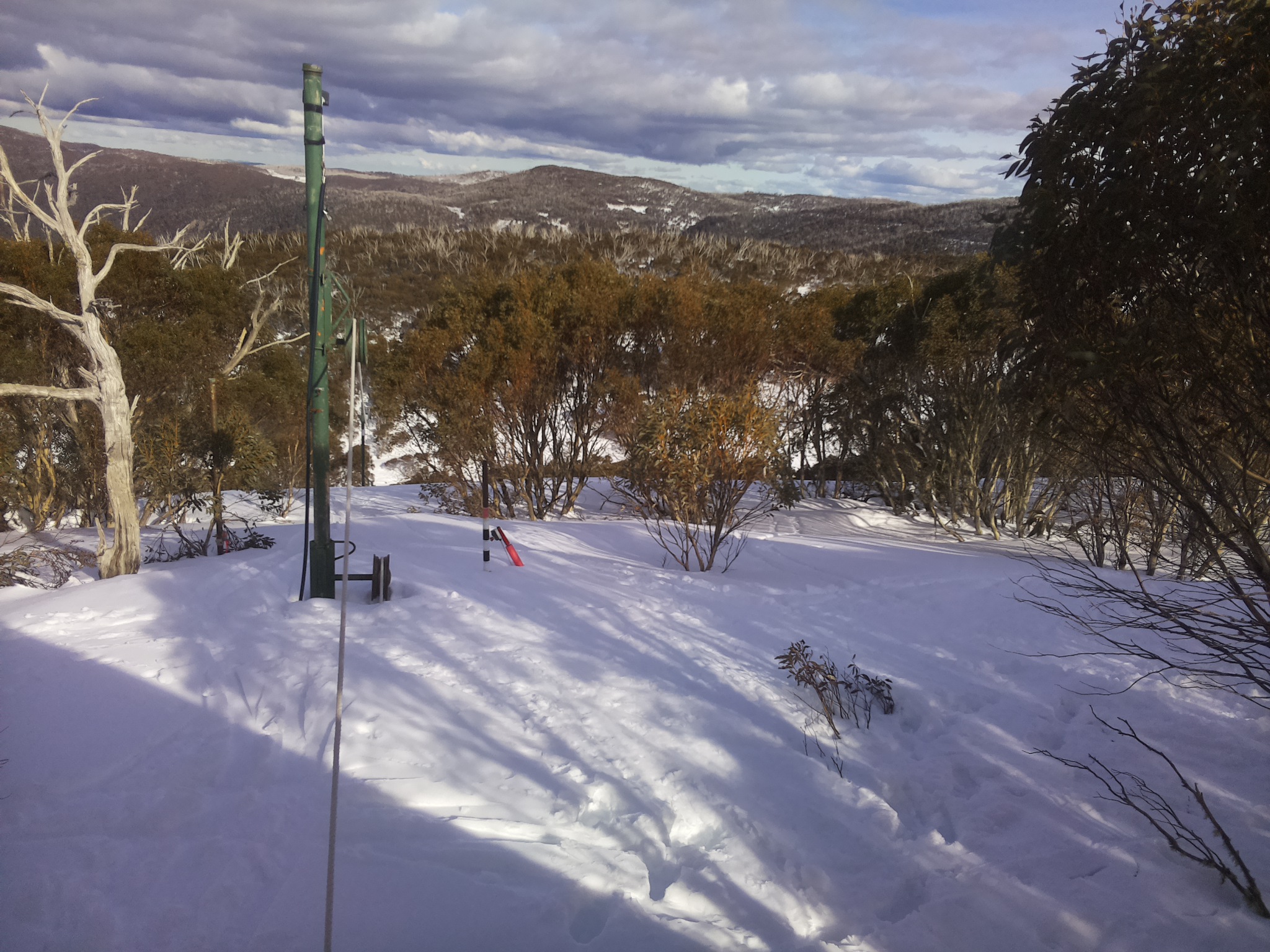 Bogong Web Cam 3:30pm Monday 1st of September 2025