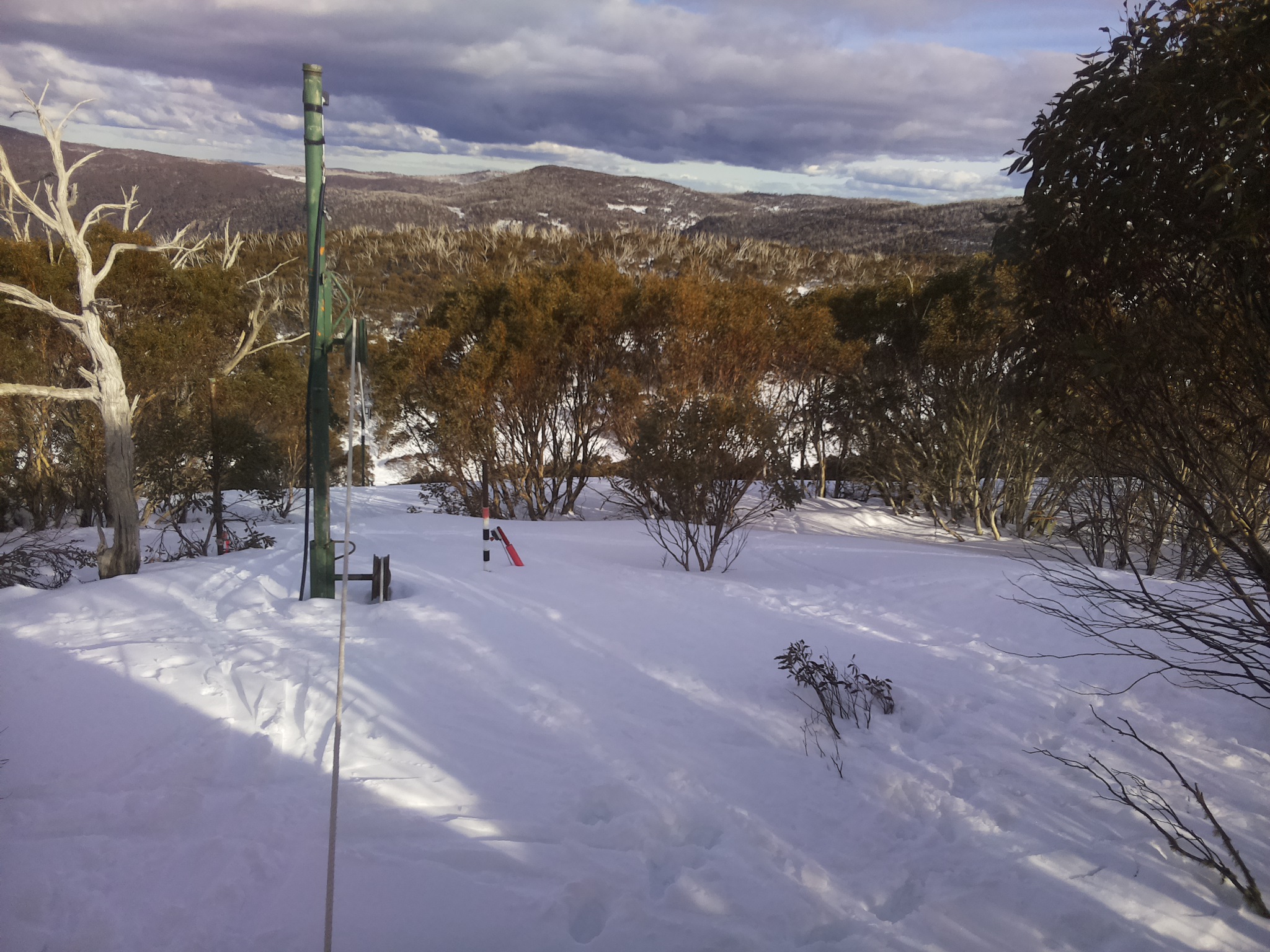 Bogong Web Cam 4:00pm Monday 1st of September 2025