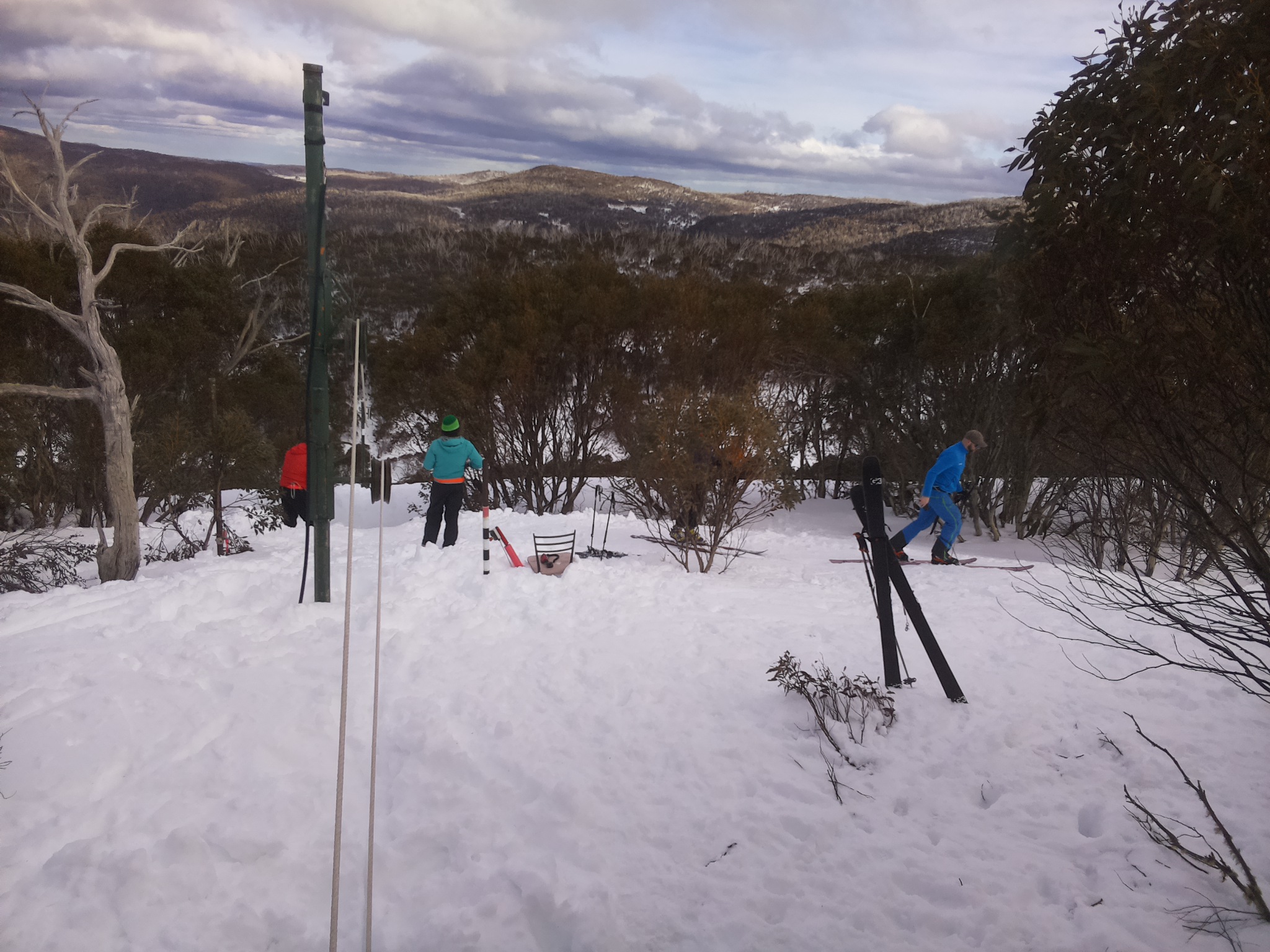 Bogong Web Cam 4:10pm Tuesday 2nd of September 2025