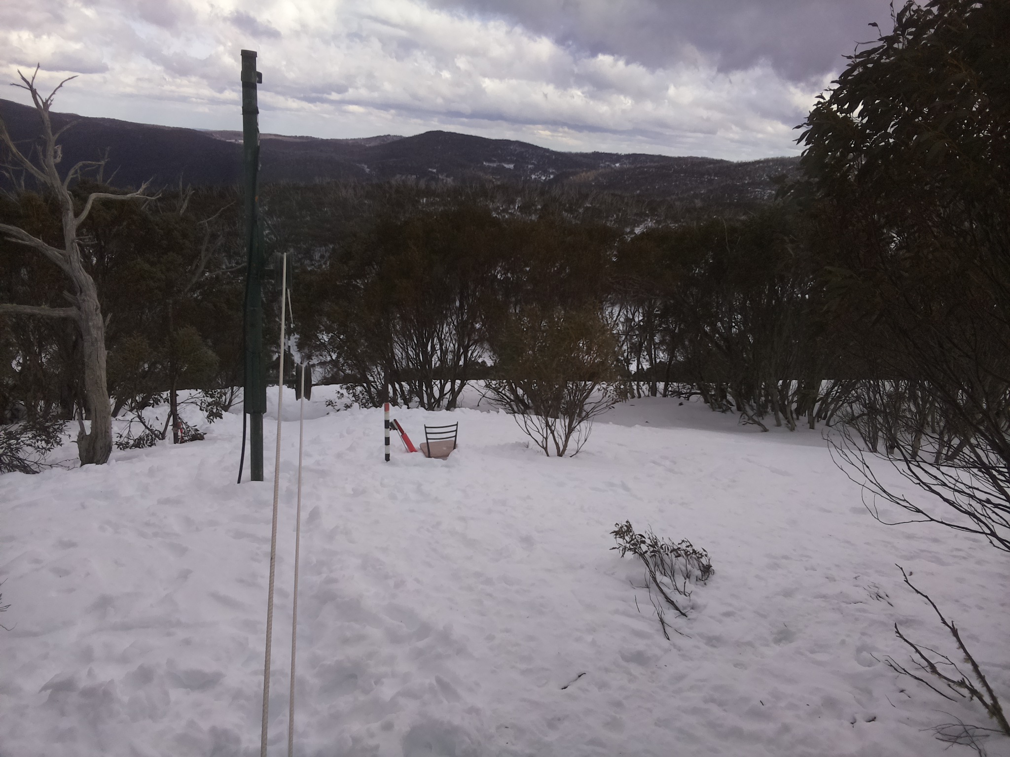 Bogong Web Cam 3:40pm Wednesday 3rd of September 2025