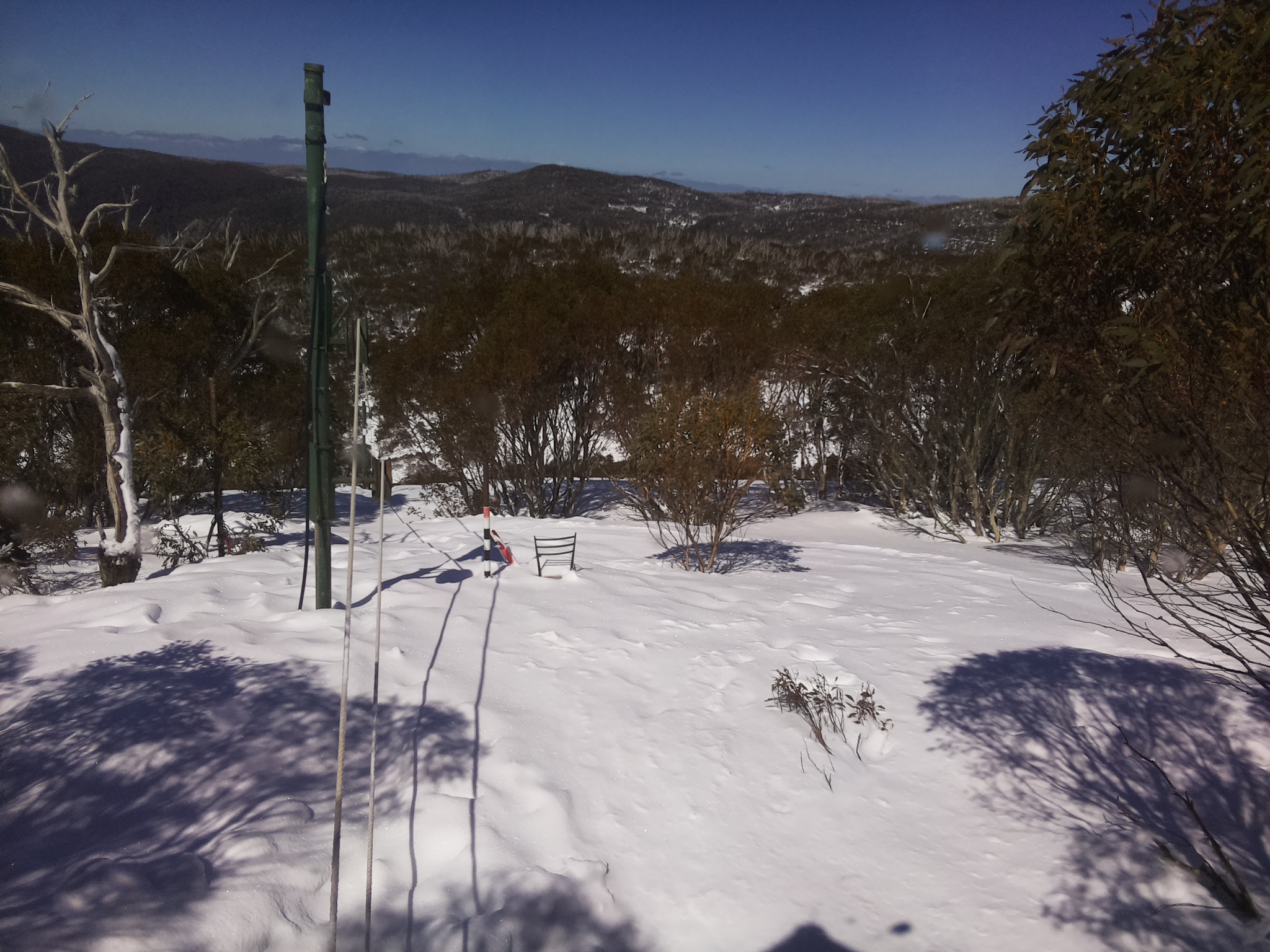 Bogong Web Cam 12:10pm Friday 5th of September 2025