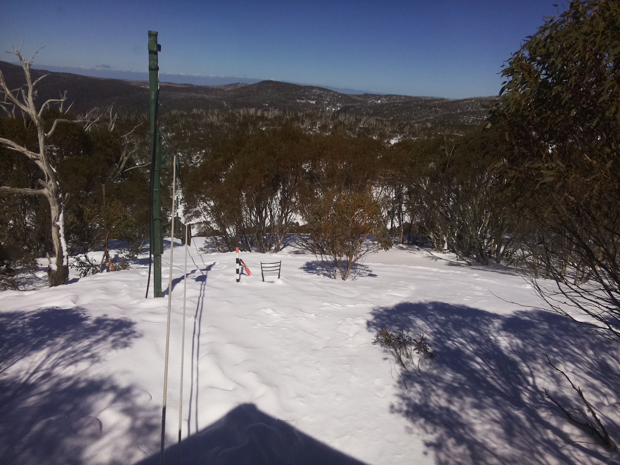 Bogong Web Cam 1:10pm Friday 5th of September 2025
