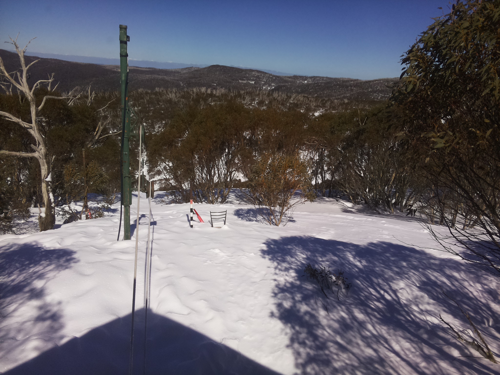 Bogong Web Cam 1:40pm Friday 5th of September 2025