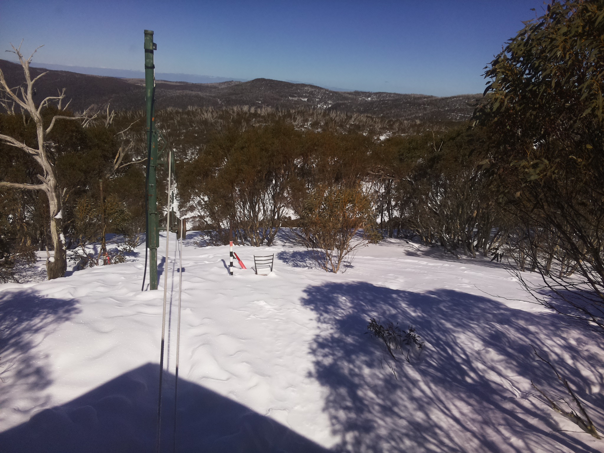 Bogong Web Cam 1:50pm Friday 5th of September 2025