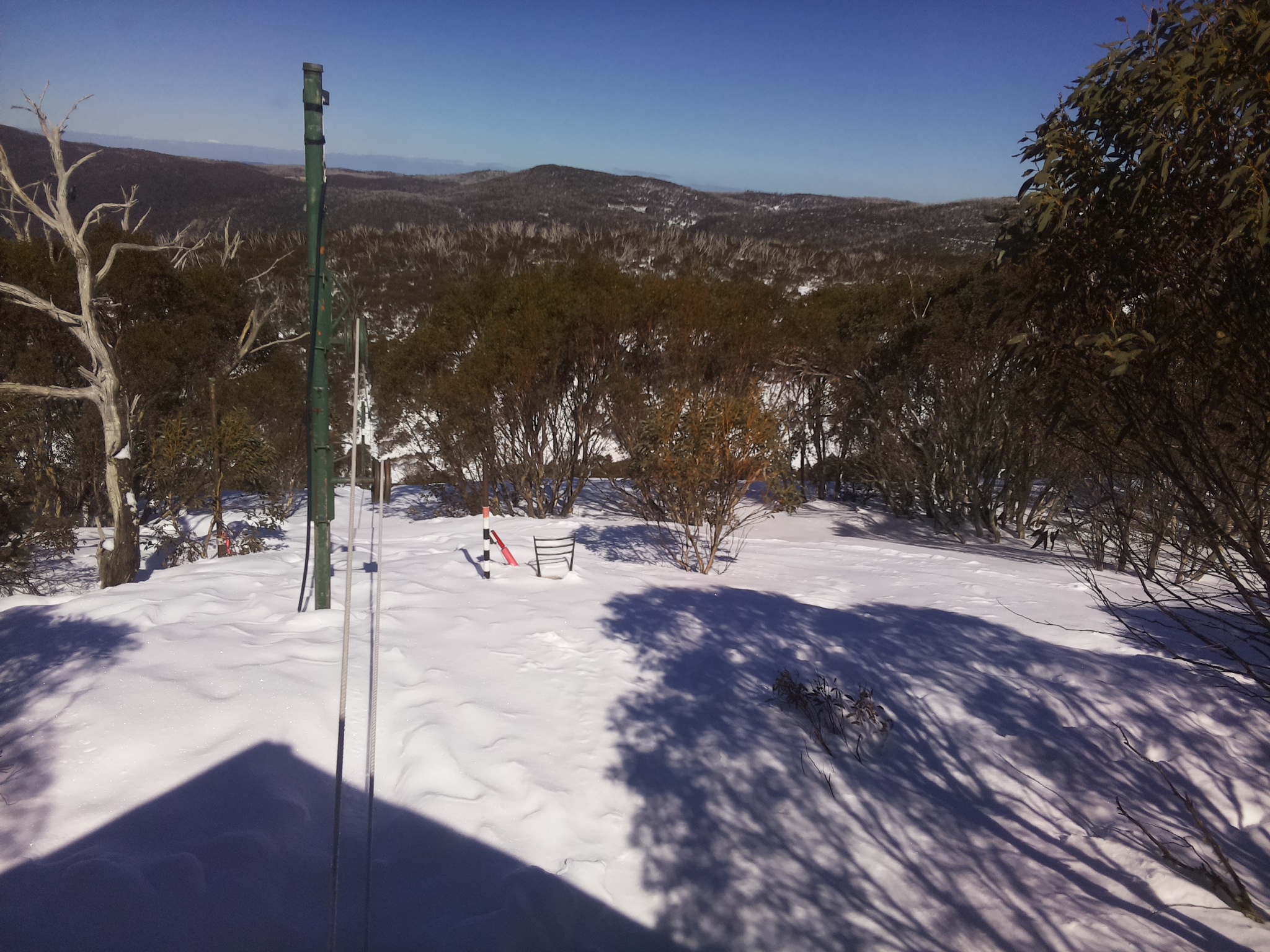 Bogong Web Cam 2:00pm Friday 5th of September 2025