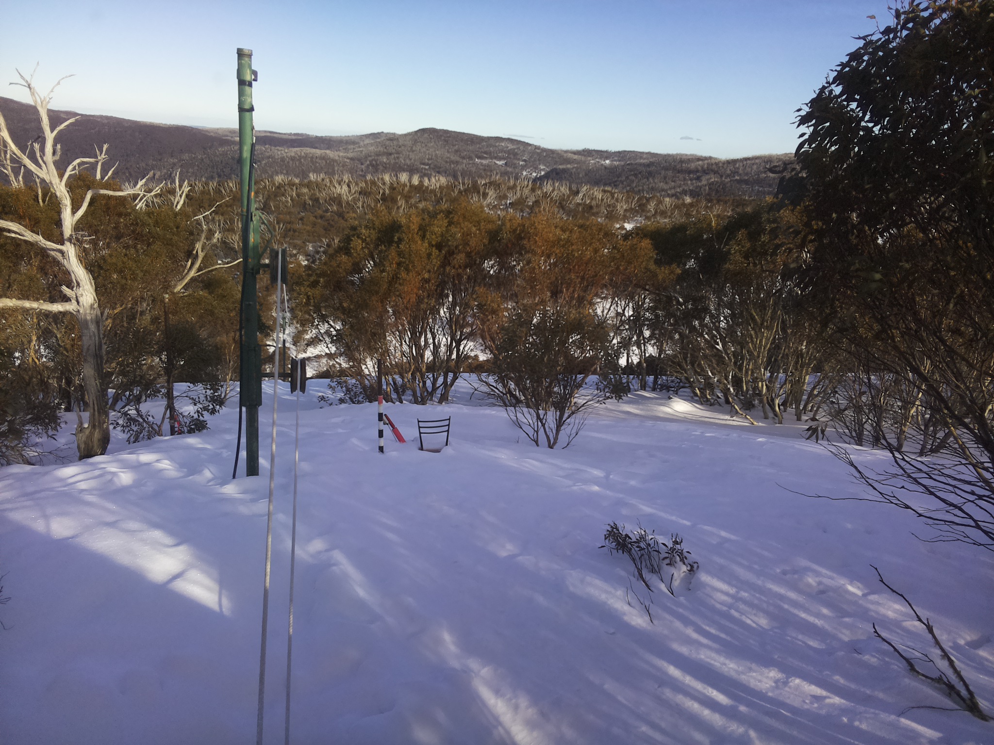 Bogong Web Cam 4:10pm Friday 5th of September 2025