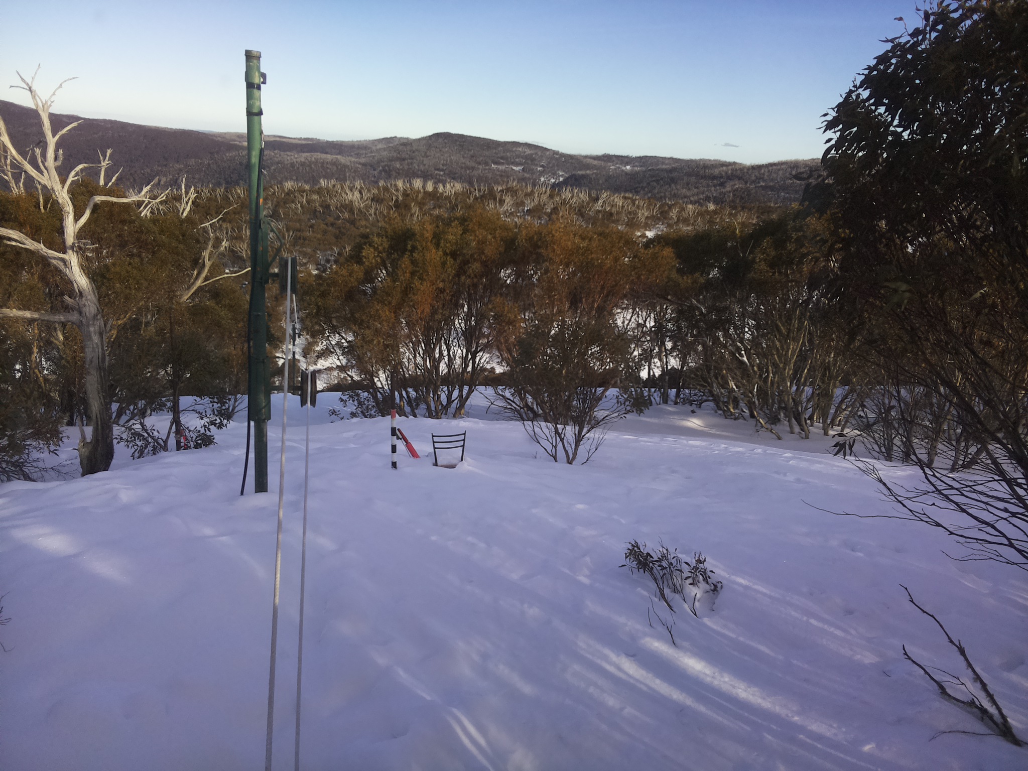 Bogong Web Cam 4:20pm Friday 5th of September 2025
