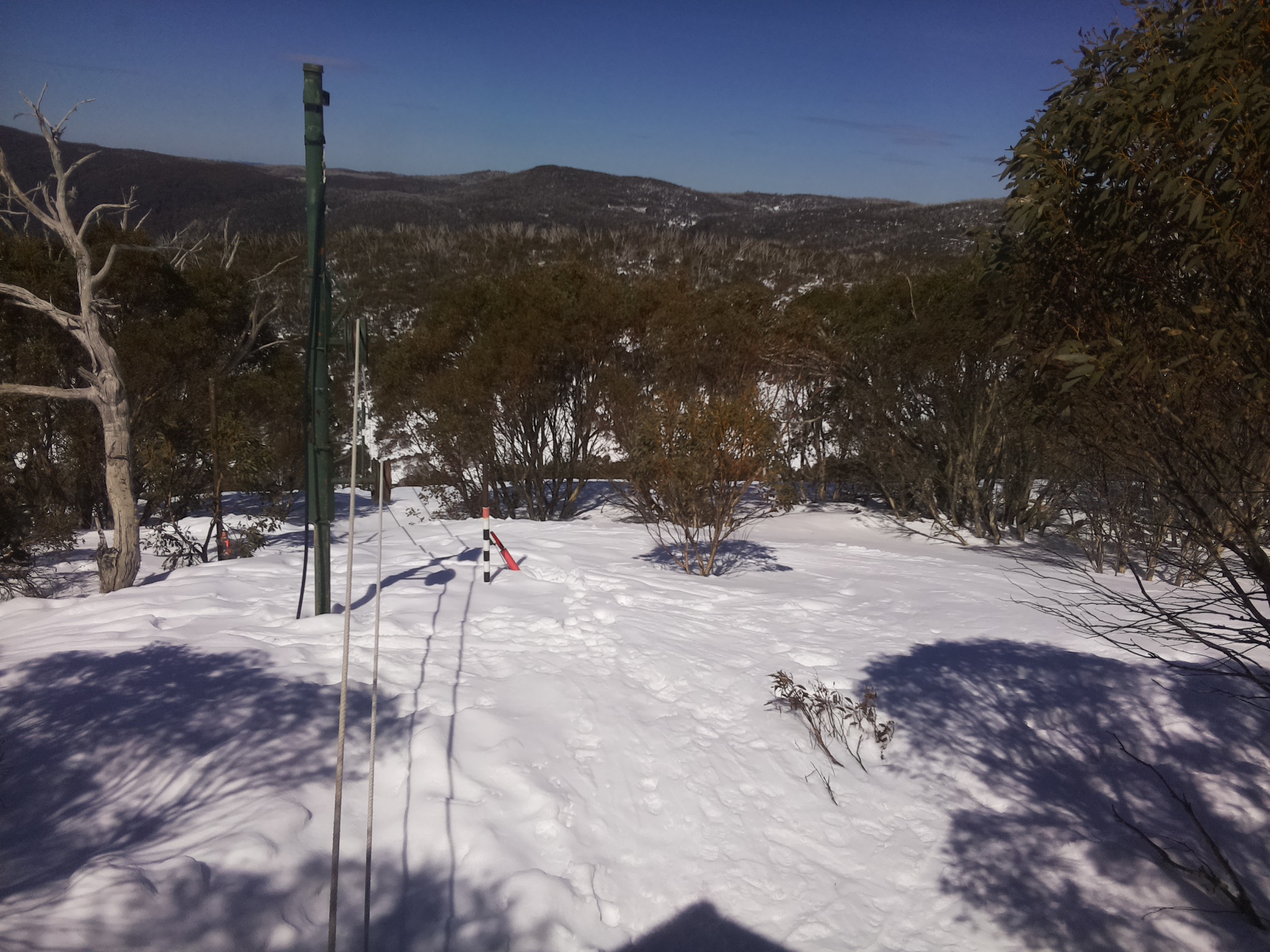 Bogong Web Cam 12:30pm Saturday 6th of September 2025