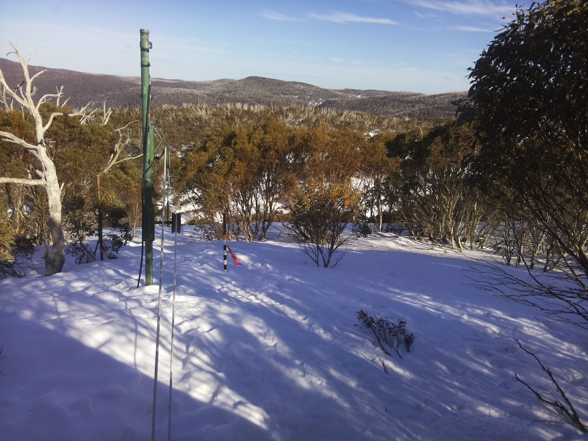 Bogong Web Cam 3:50pm Saturday 6th of September 2025