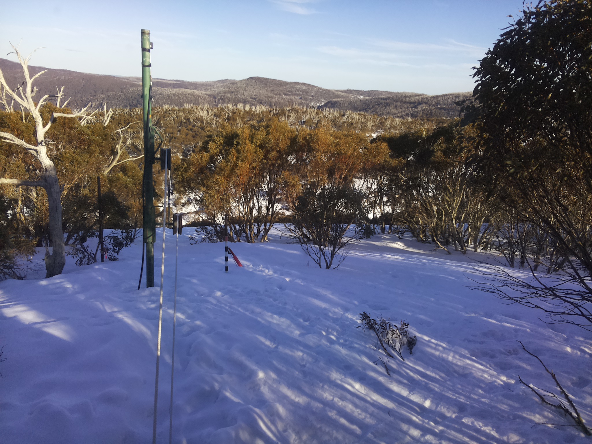 Bogong Web Cam 4:20pm Saturday 6th of September 2025