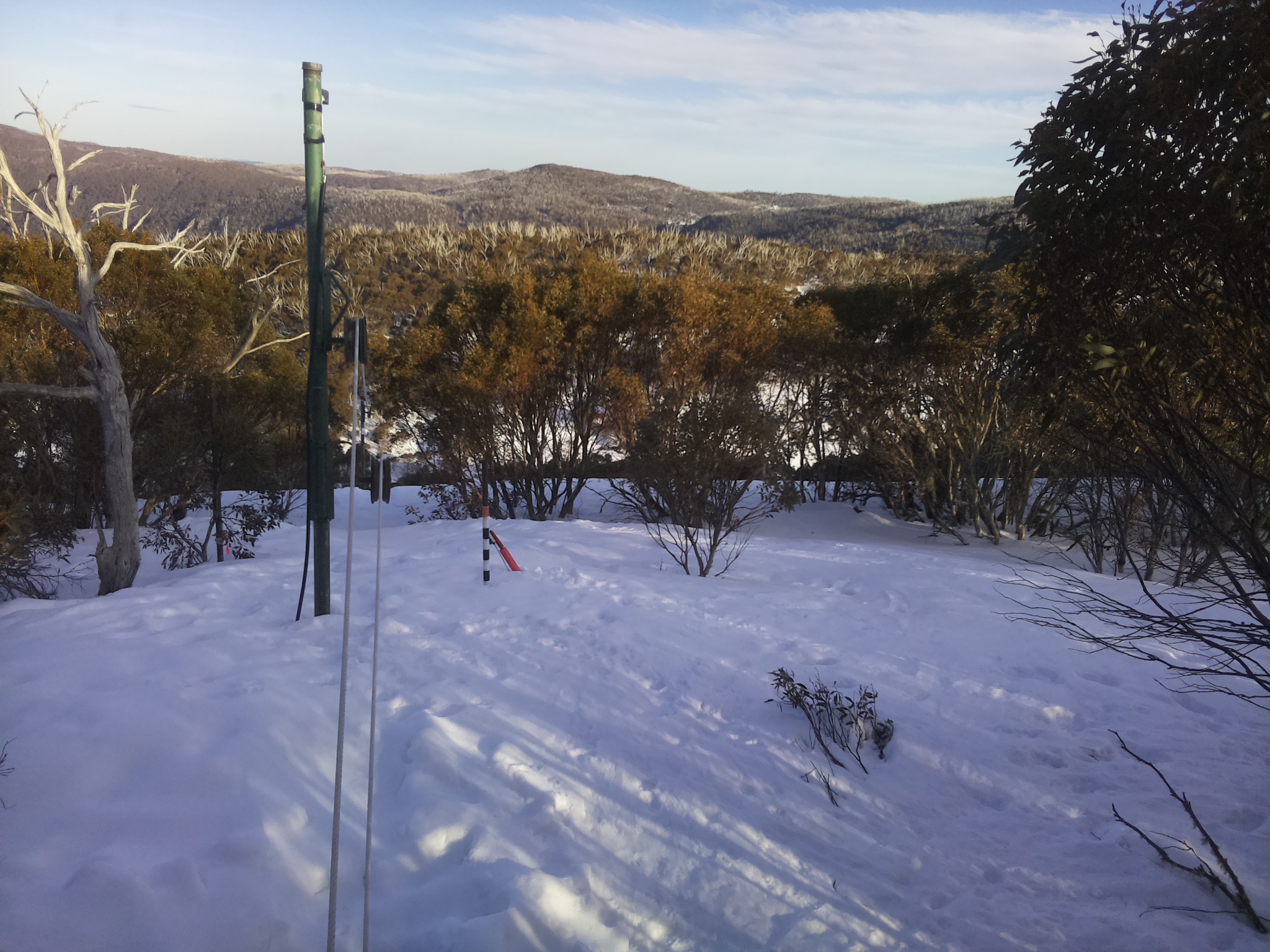 Bogong Web Cam 4:40pm Saturday 6th of September 2025