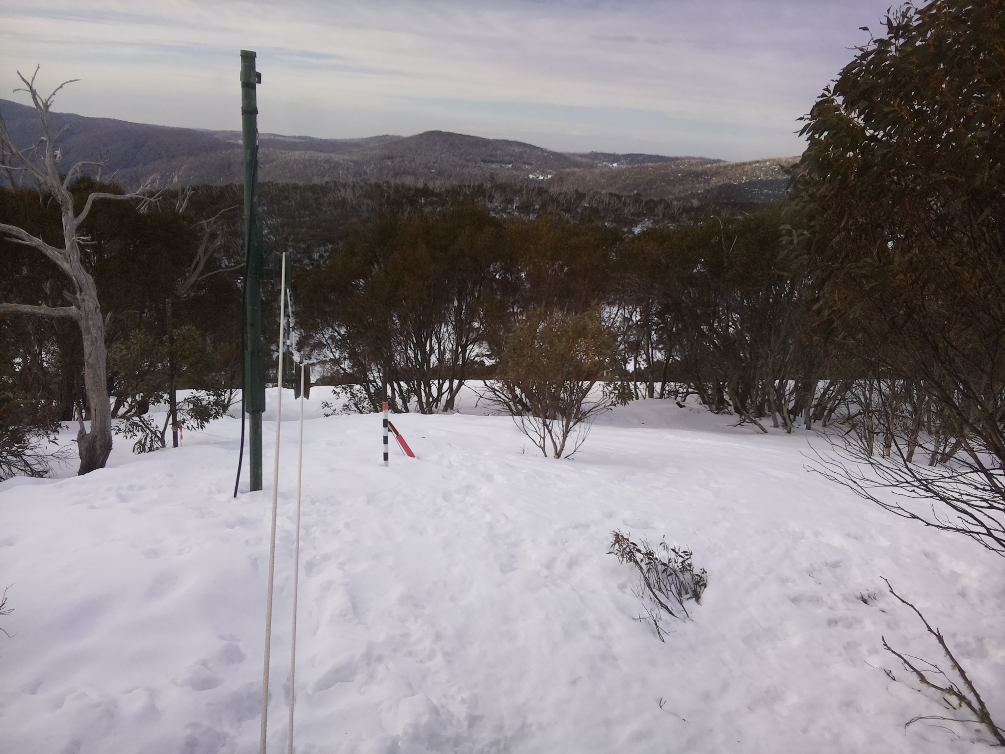 Bogong Web Cam 8:30am Sunday 7th of September 2025