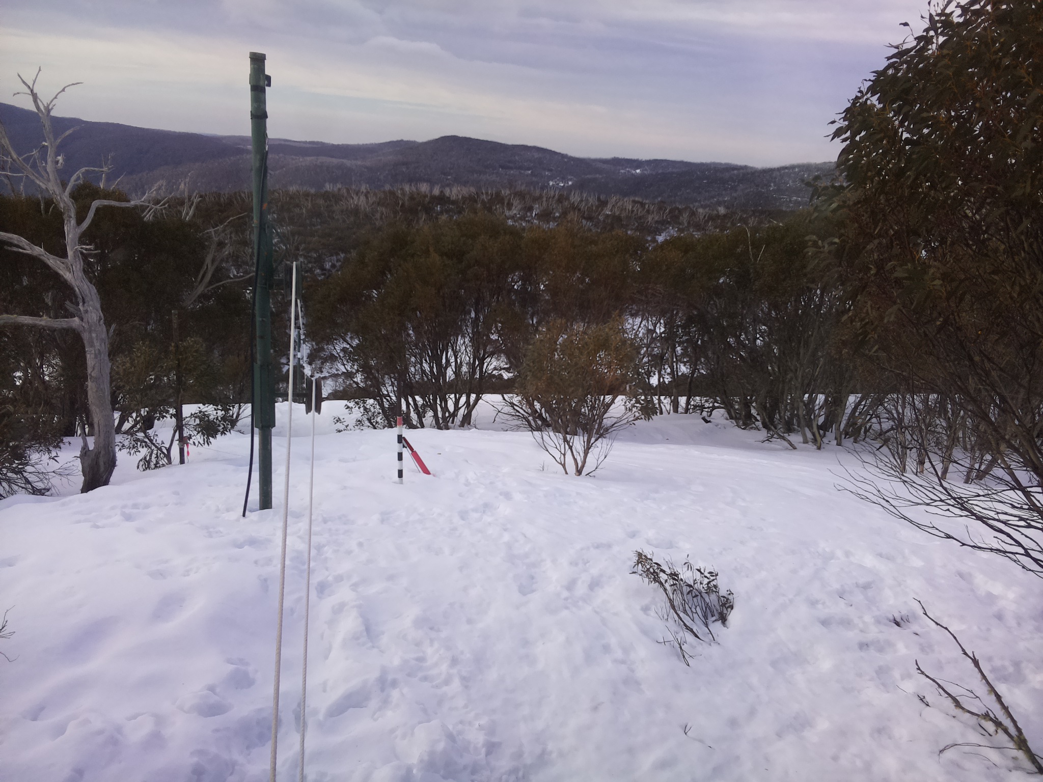 Bogong Web Cam 9:00am Sunday 7th of September 2025
