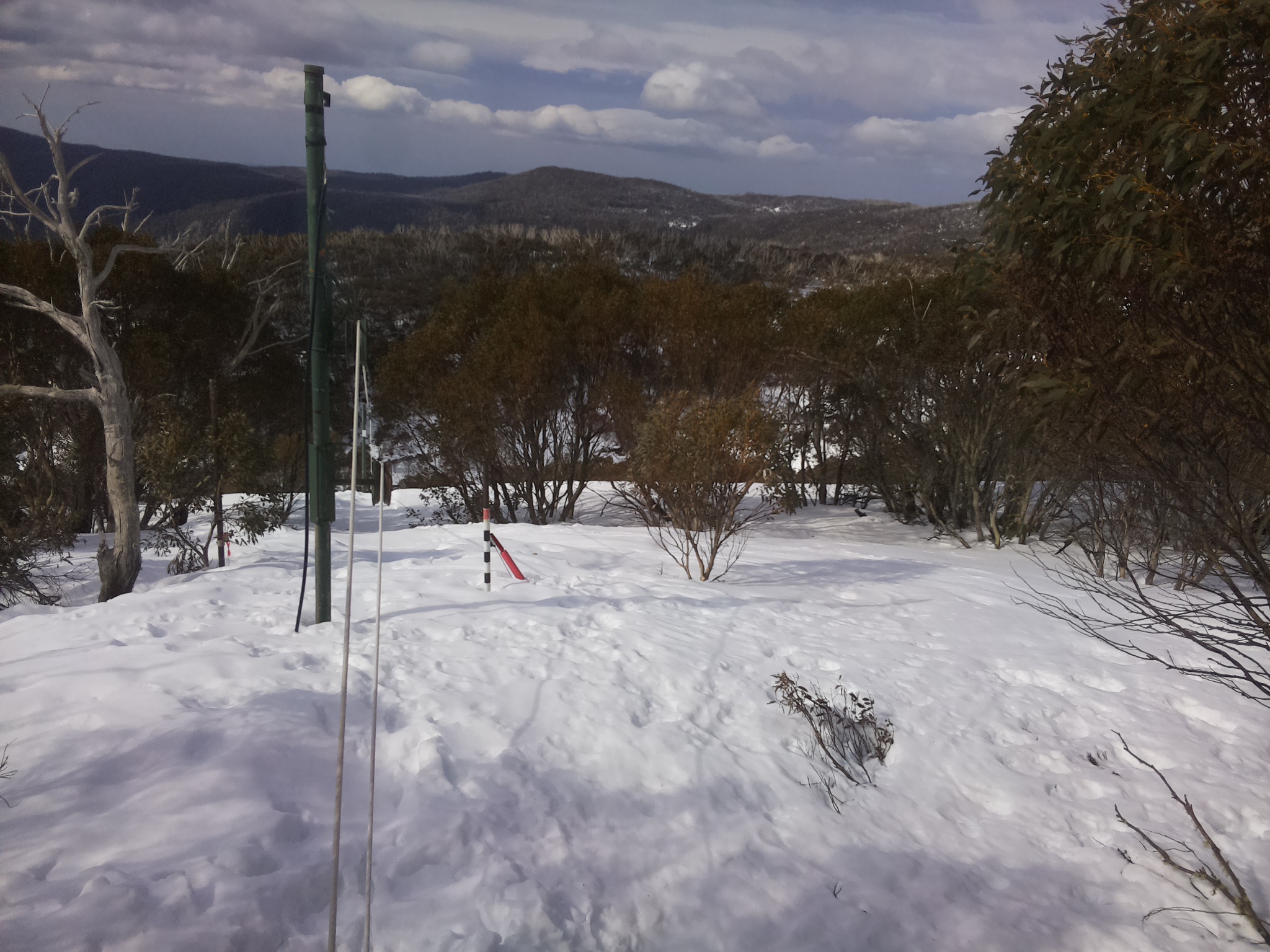 Bogong Web Cam 9:50am Sunday 7th of September 2025