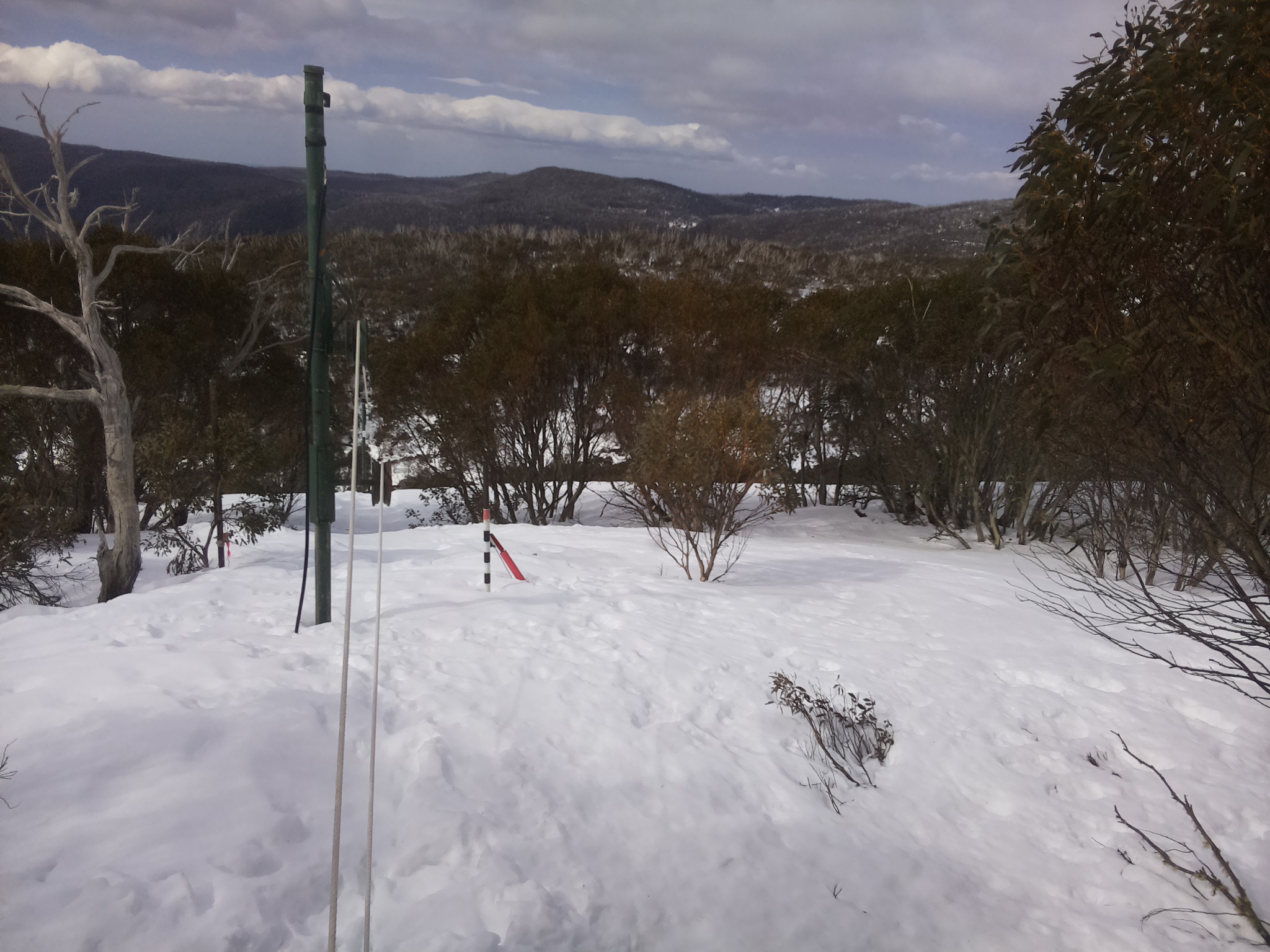 Bogong Web Cam 10:10am Sunday 7th of September 2025