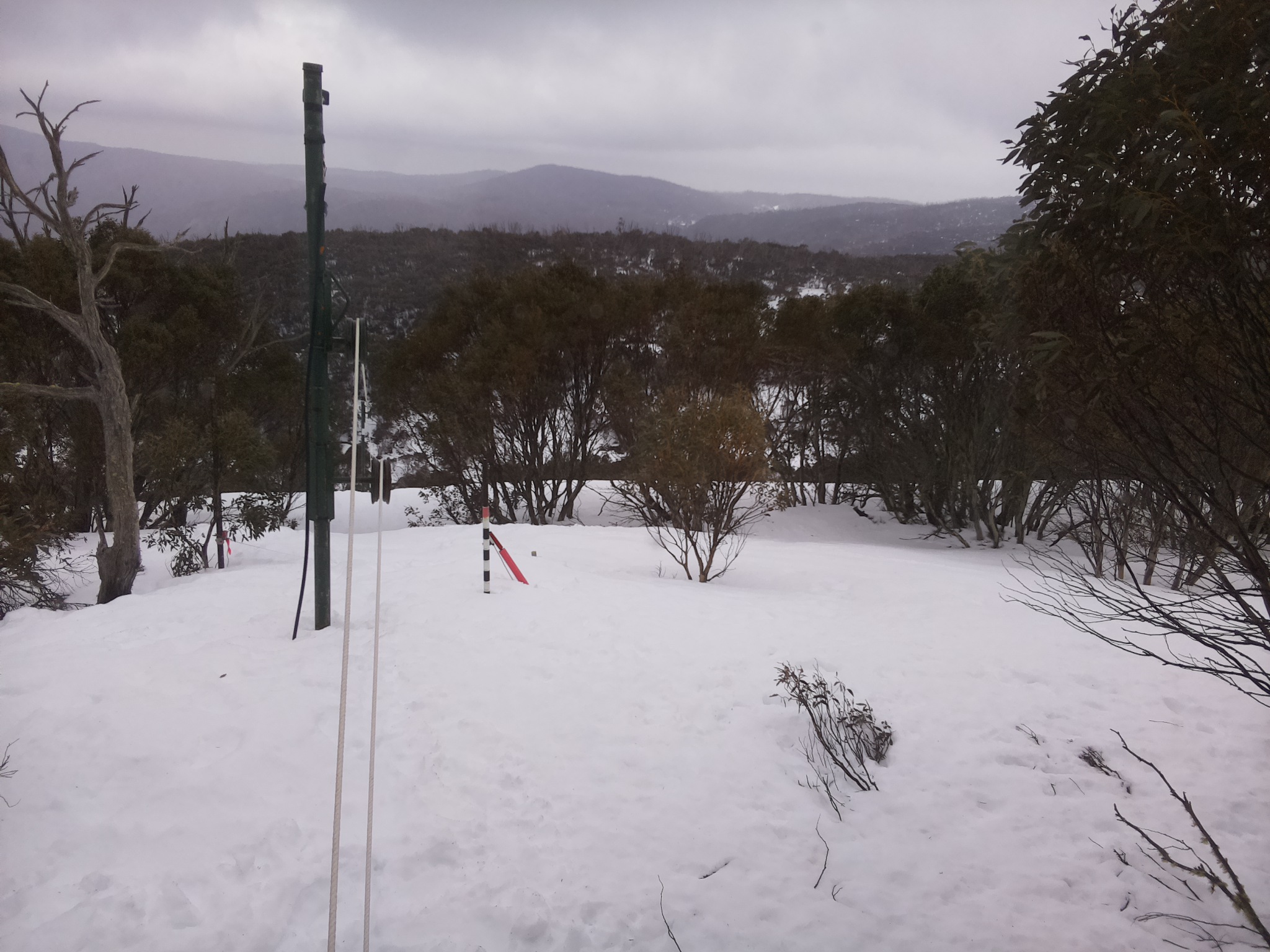 Bogong Web Cam 2:40pm Sunday 7th of September 2025
