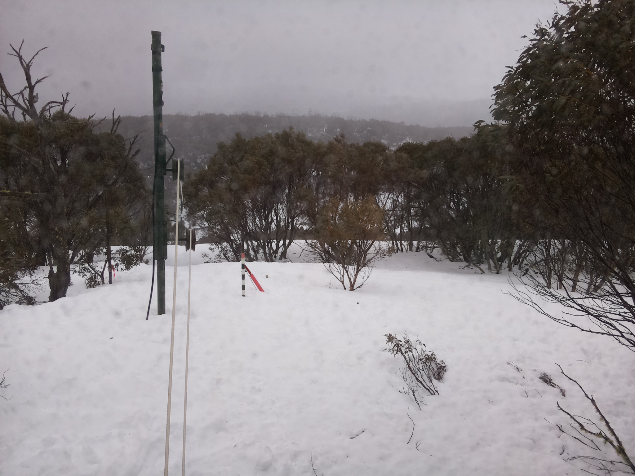 Bogong Web Cam 3:40pm Sunday 7th of September 2025